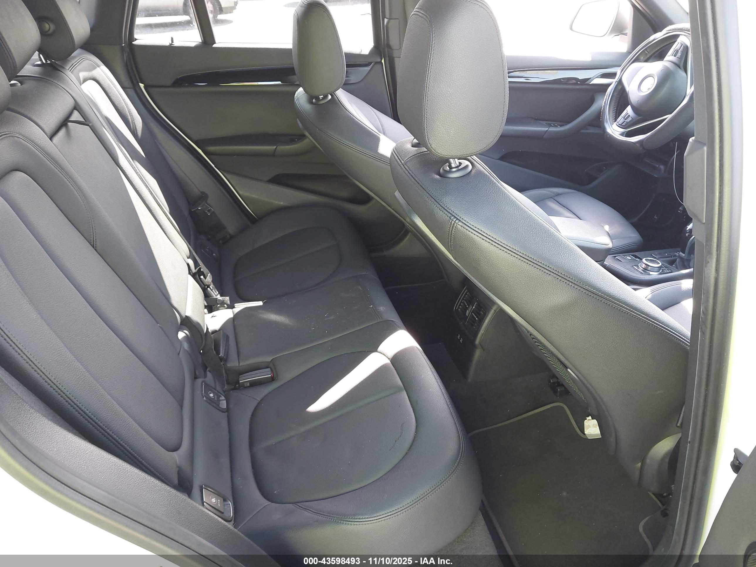 BMW X1 image 8