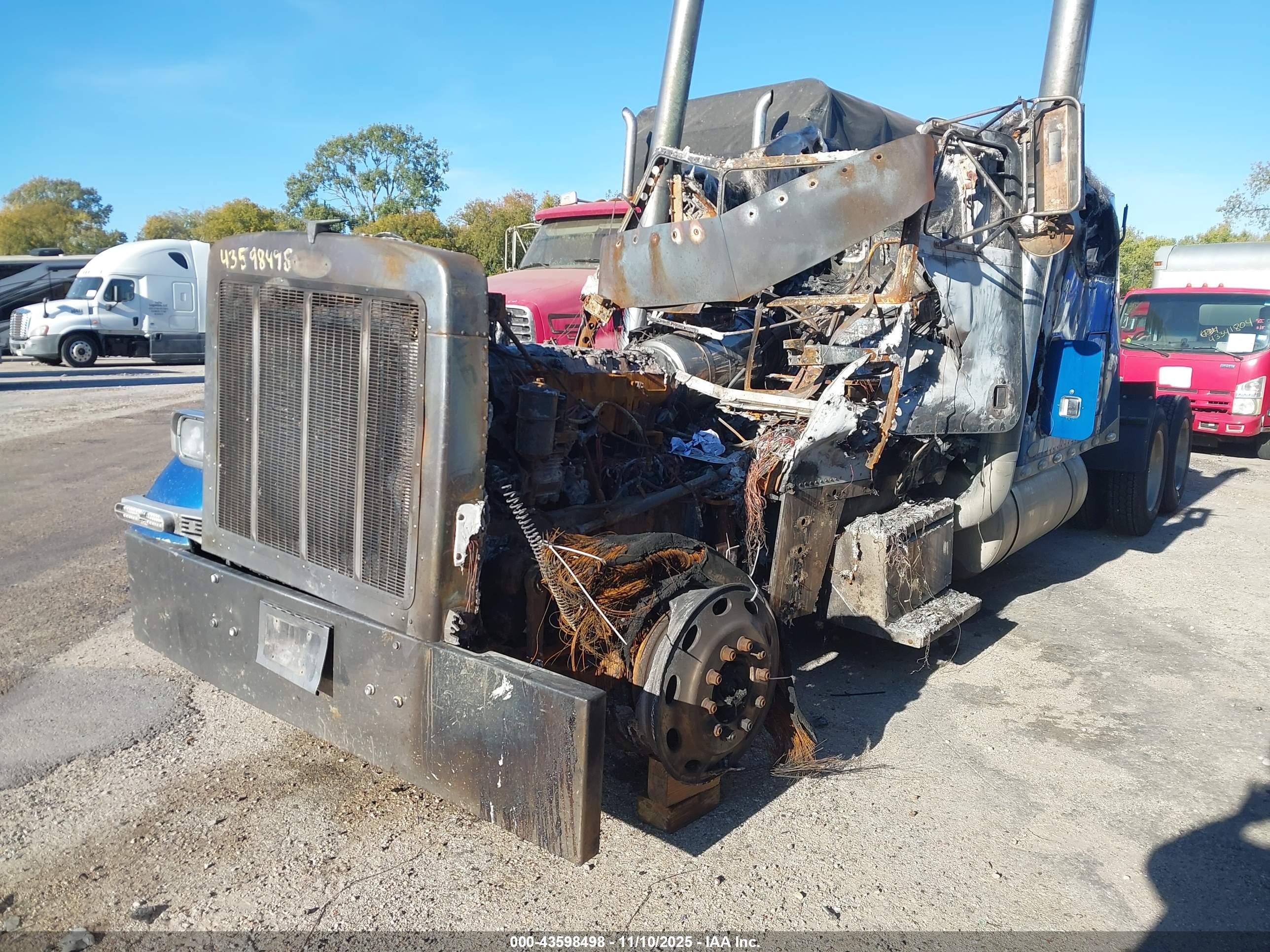 PETERBILT 379 image 2