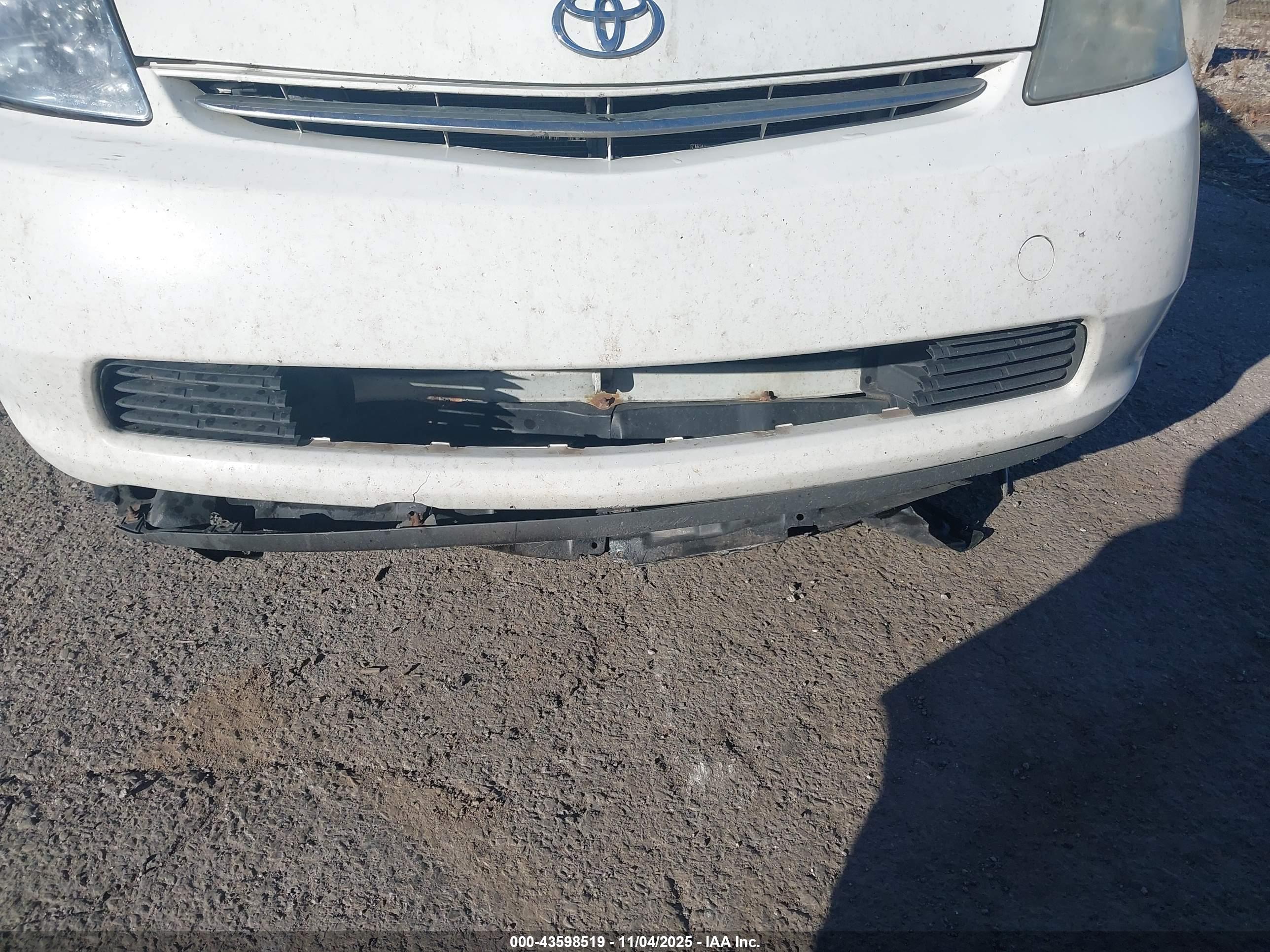 TOYOTA PRIUS image 6