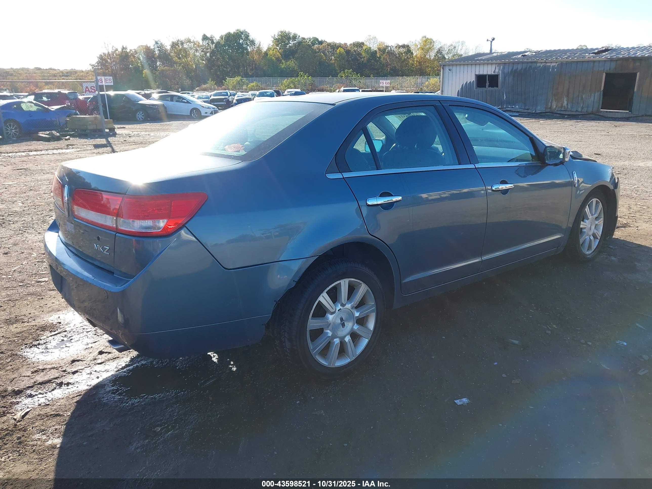 LINCOLN MKZ image 4