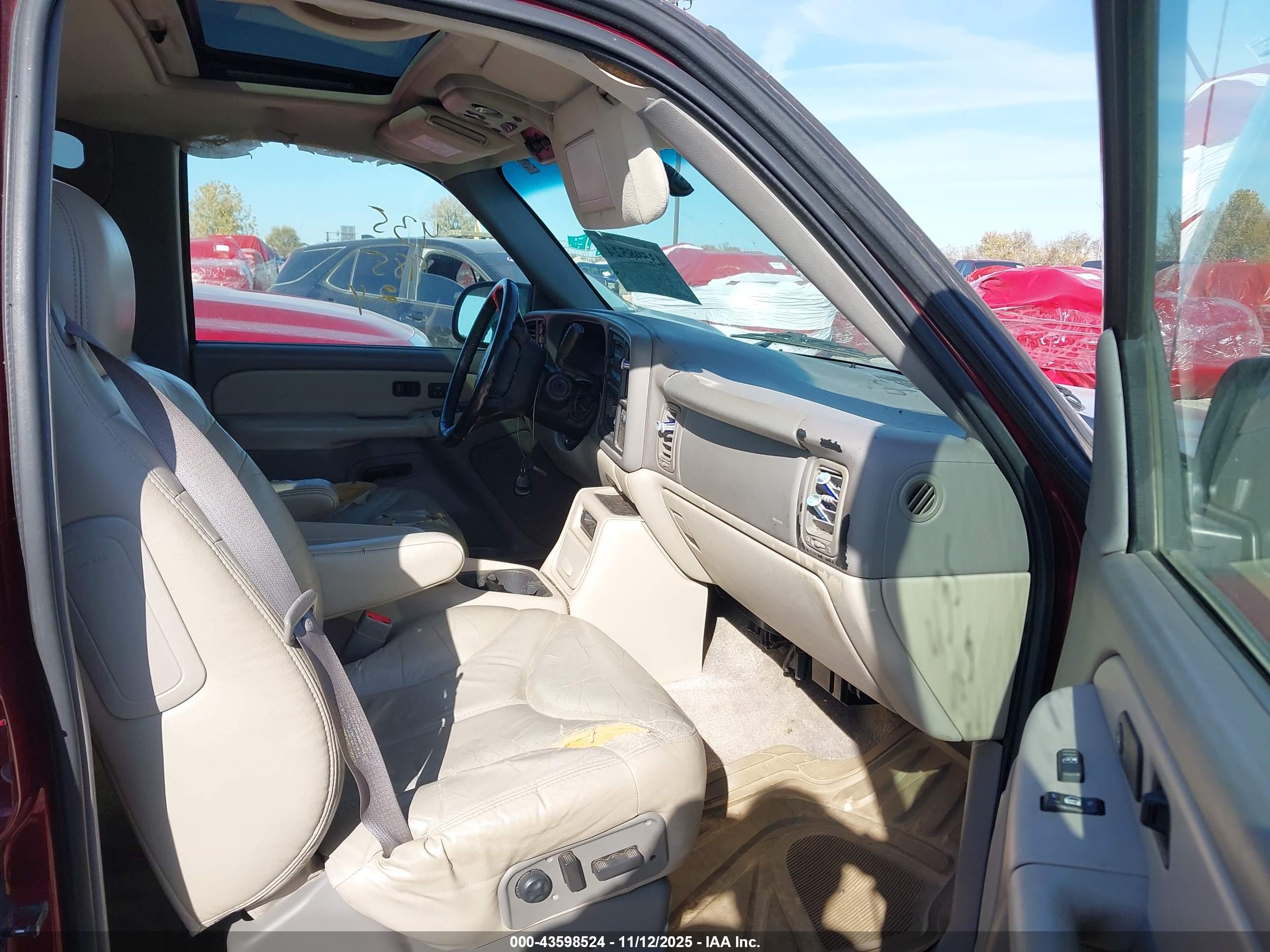 GMC YUKON image 5