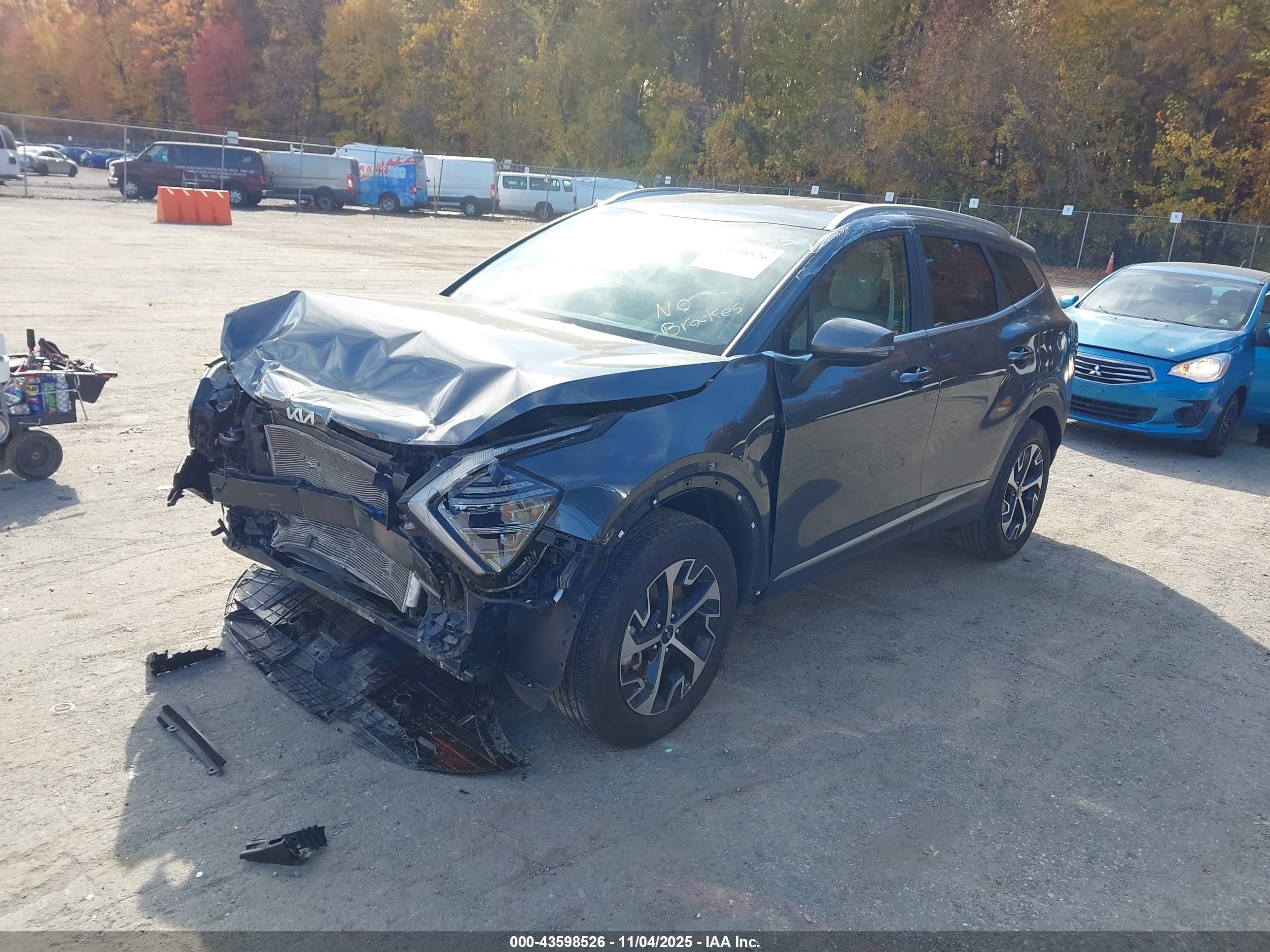 KIA SPORTAGE image 2
