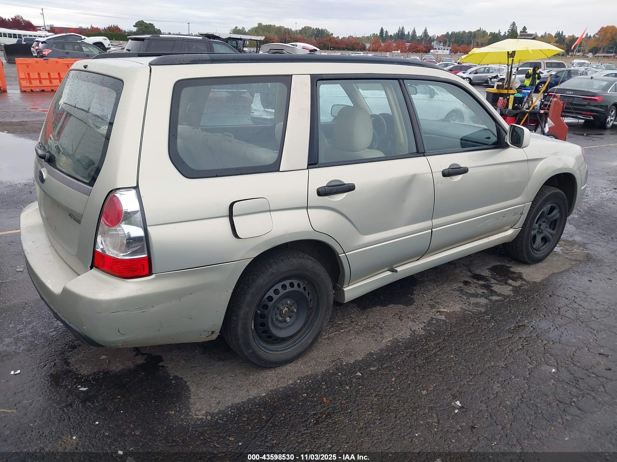 SUBARU FORESTER image 4