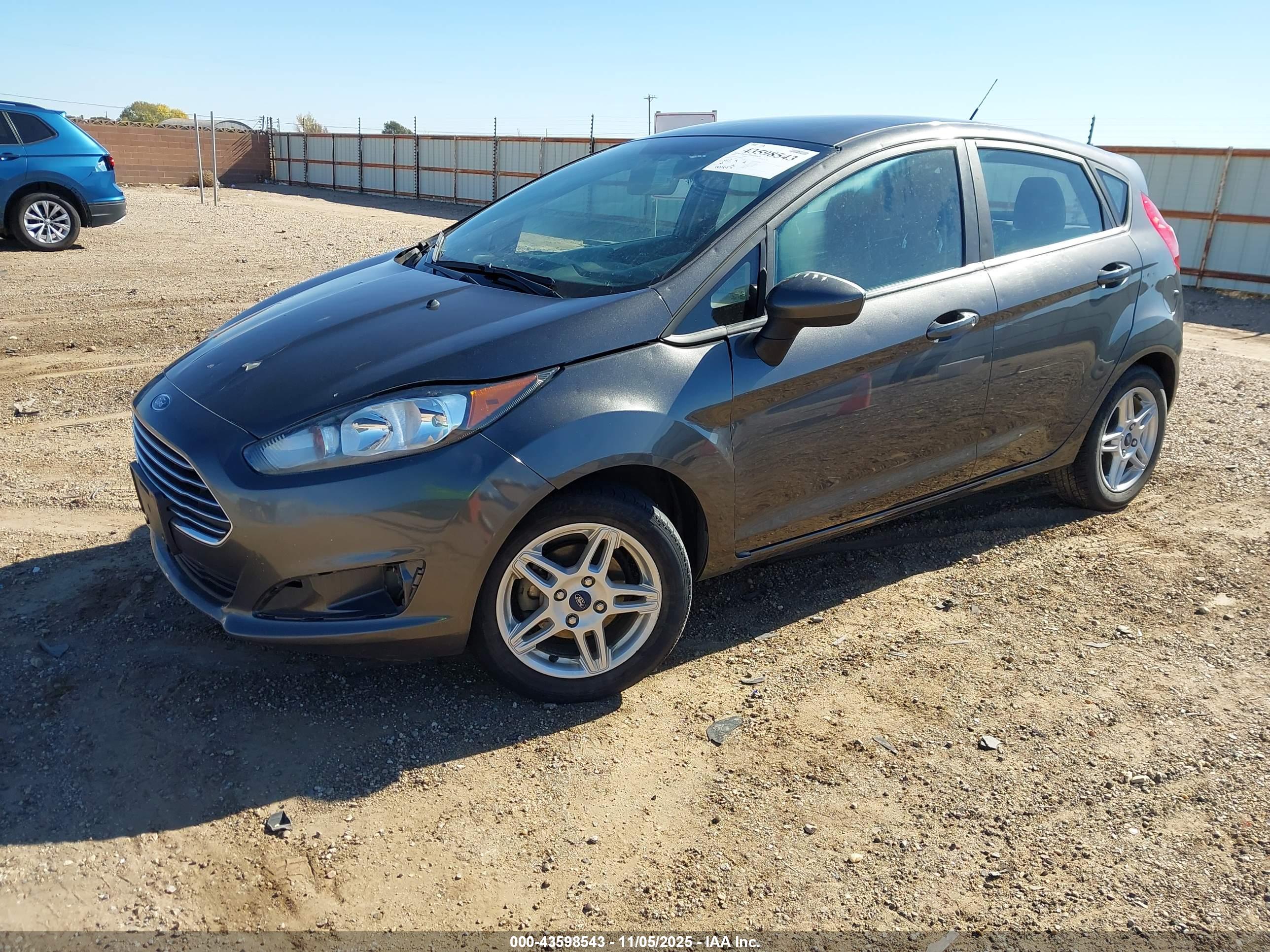 FORD FIESTA image 2