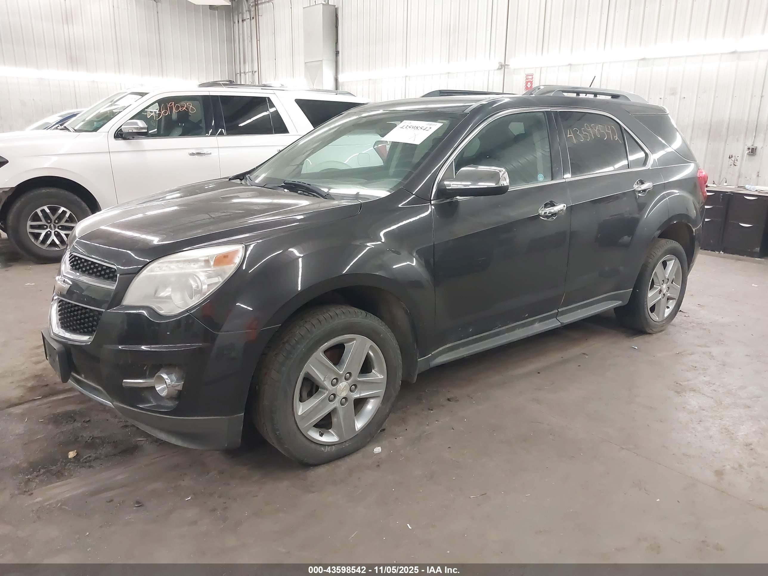 CHEVROLET EQUINOX image 2