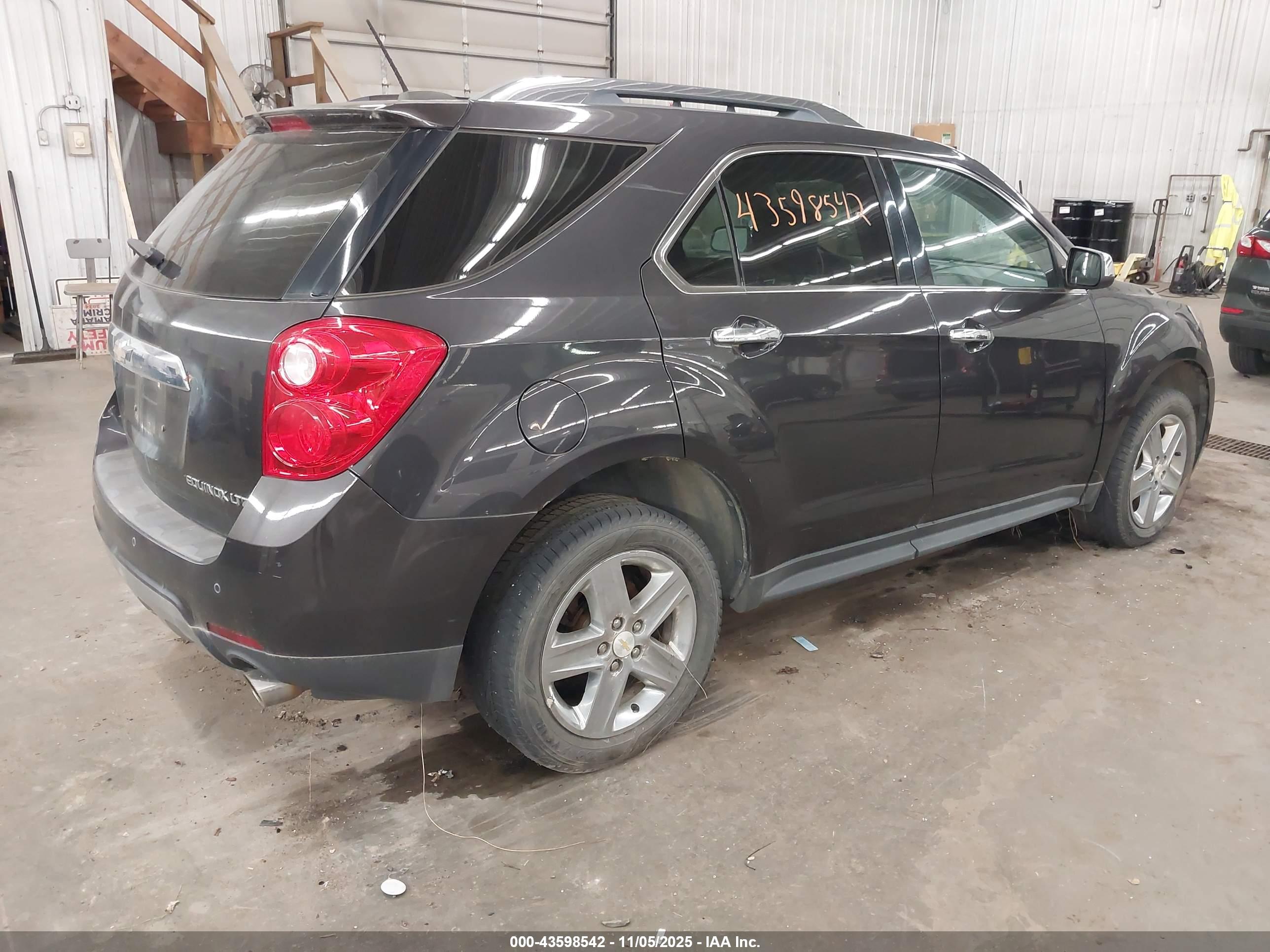 CHEVROLET EQUINOX image 4