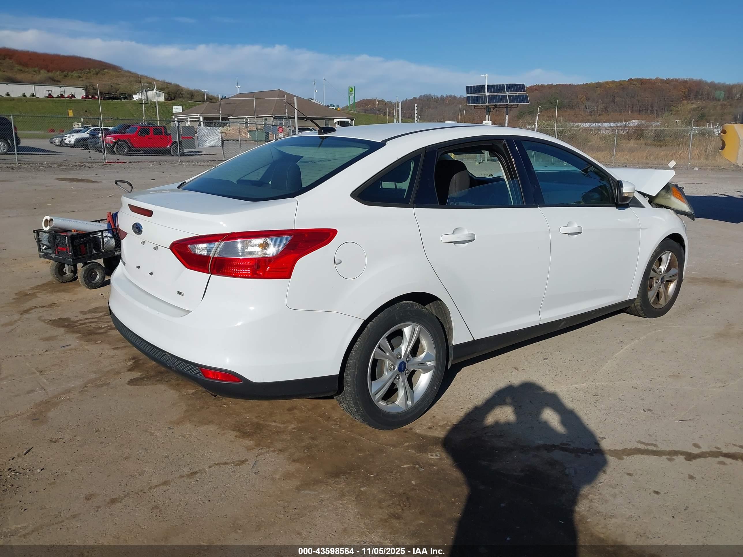 FORD FOCUS image 4