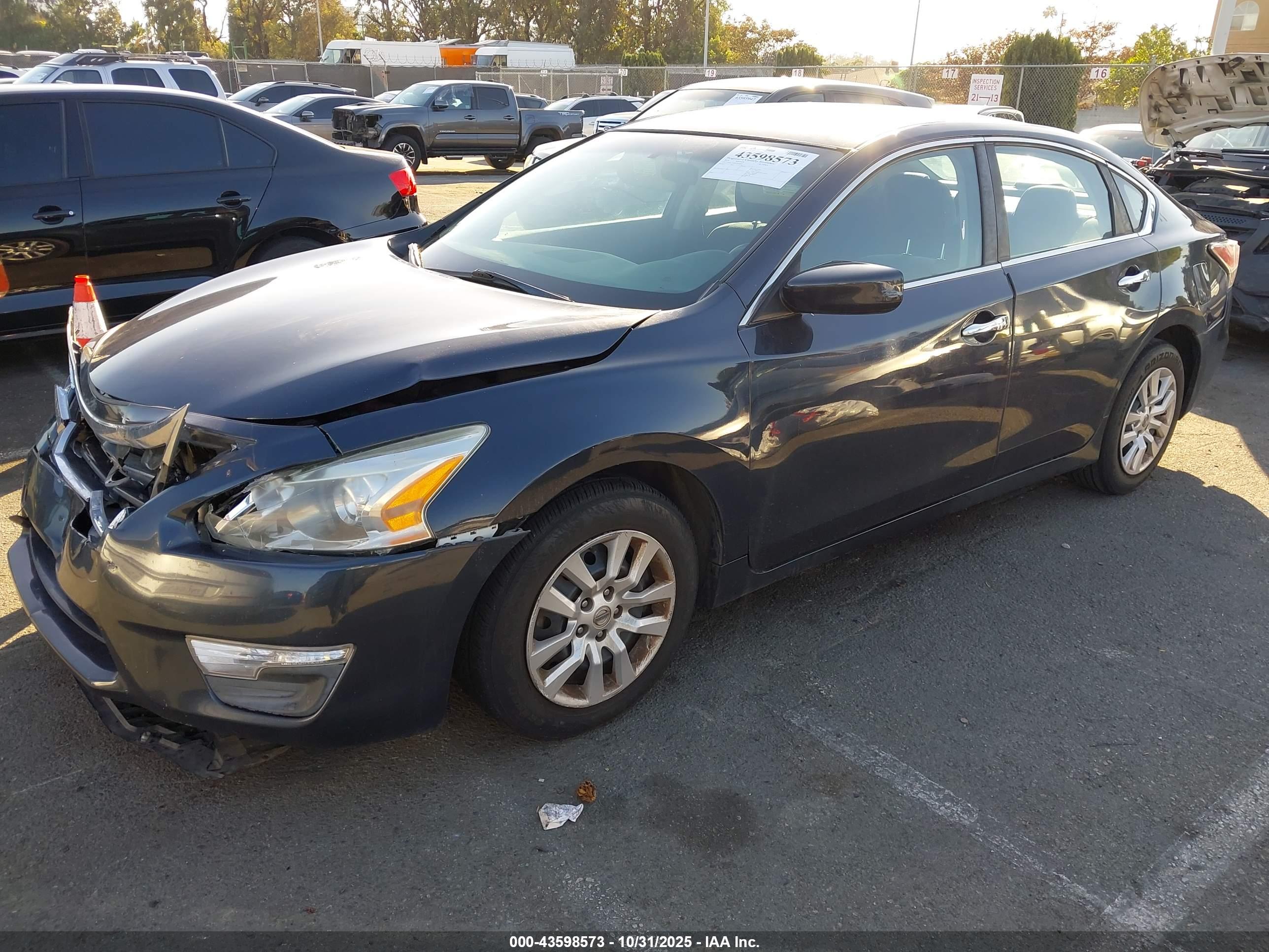 NISSAN ALTIMA image 2