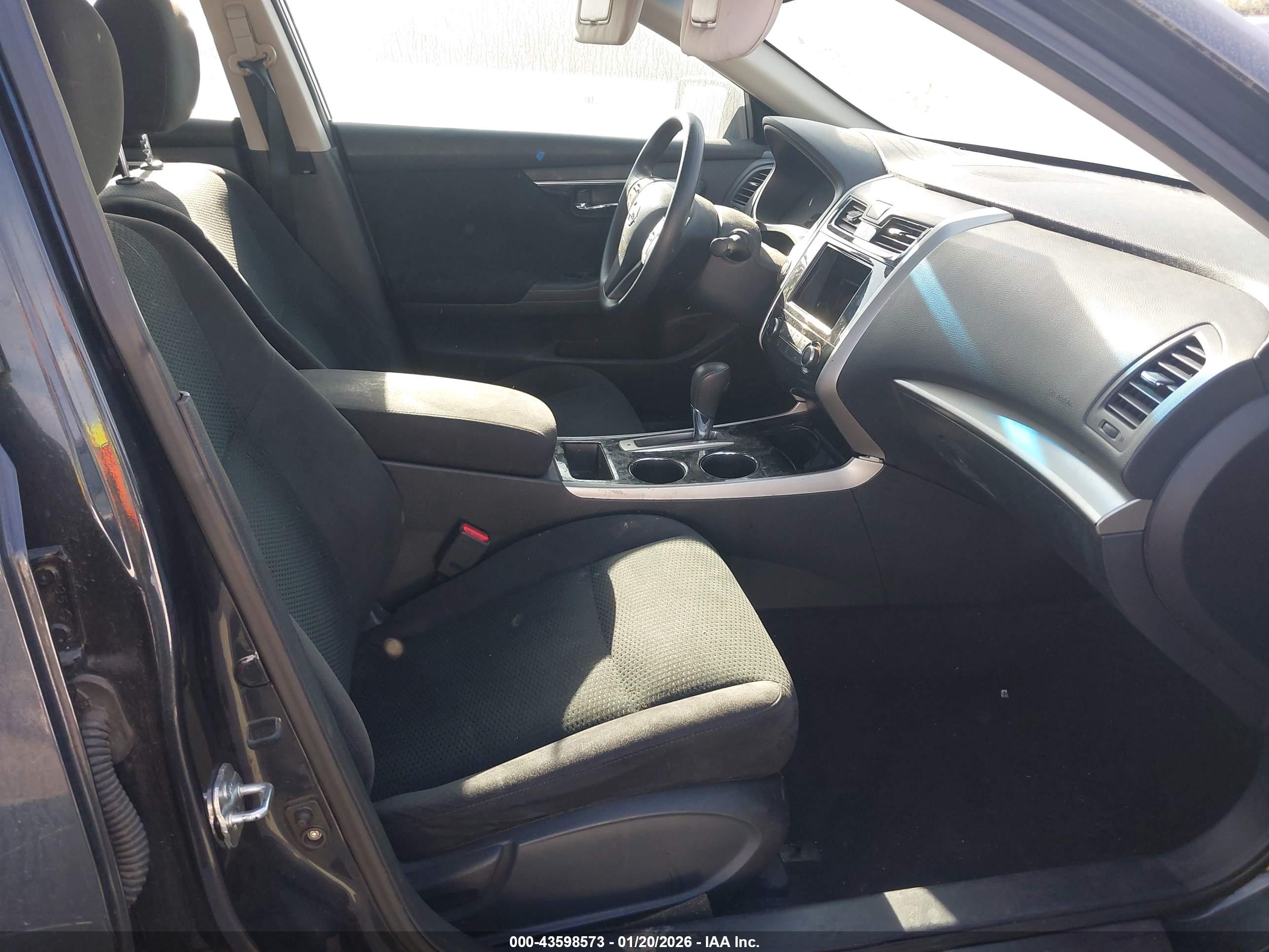 NISSAN ALTIMA image 5