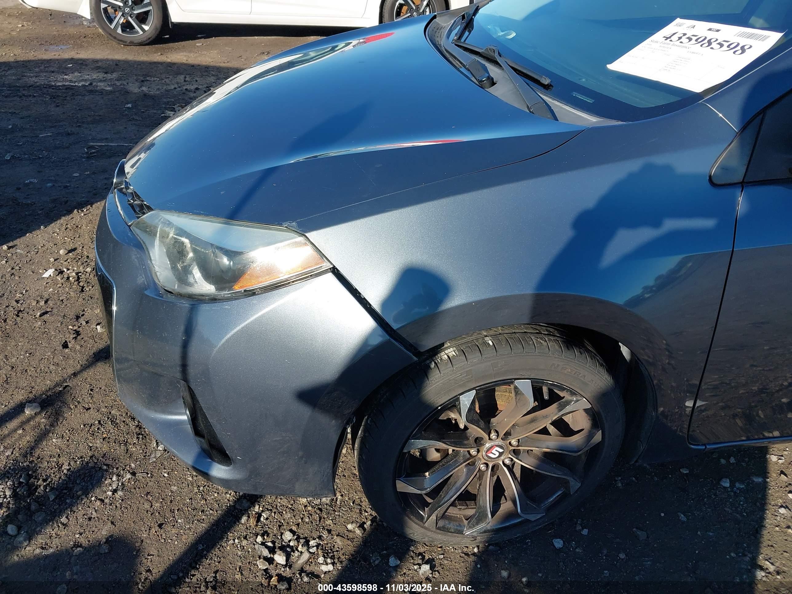 TOYOTA COROLLA image 6