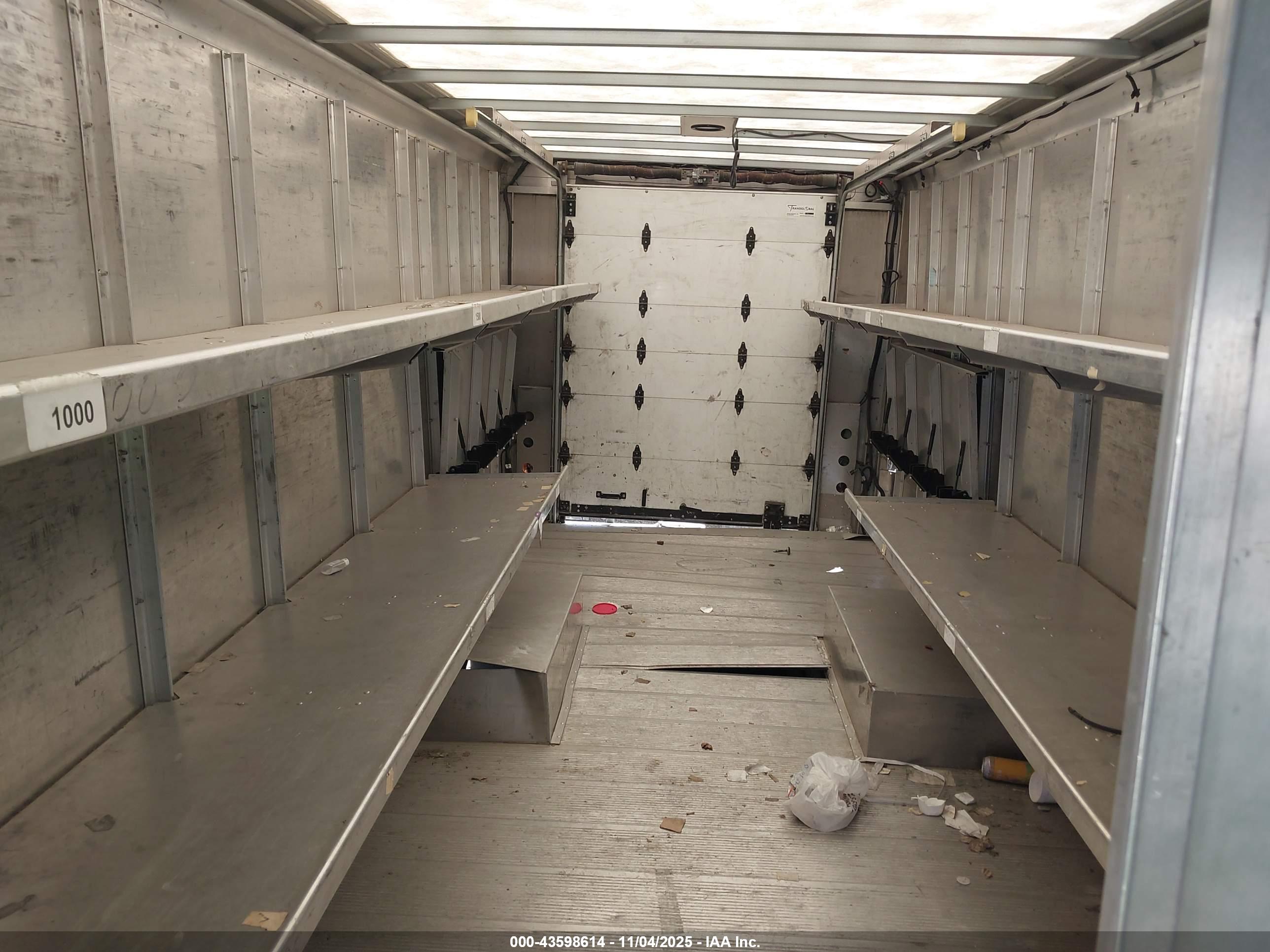 FREIGHTLINER MT45G image 8