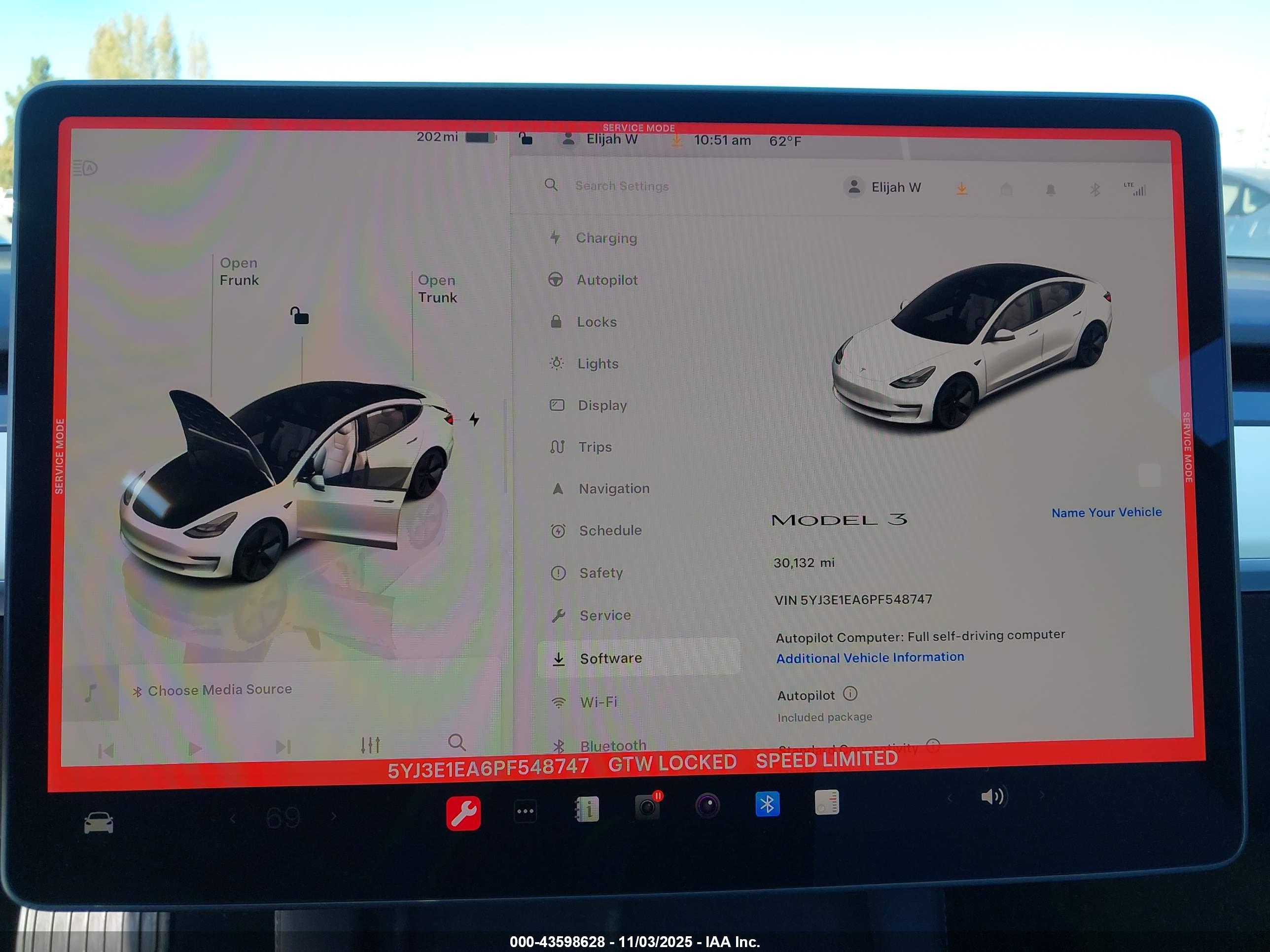 TESLA MODEL image 7