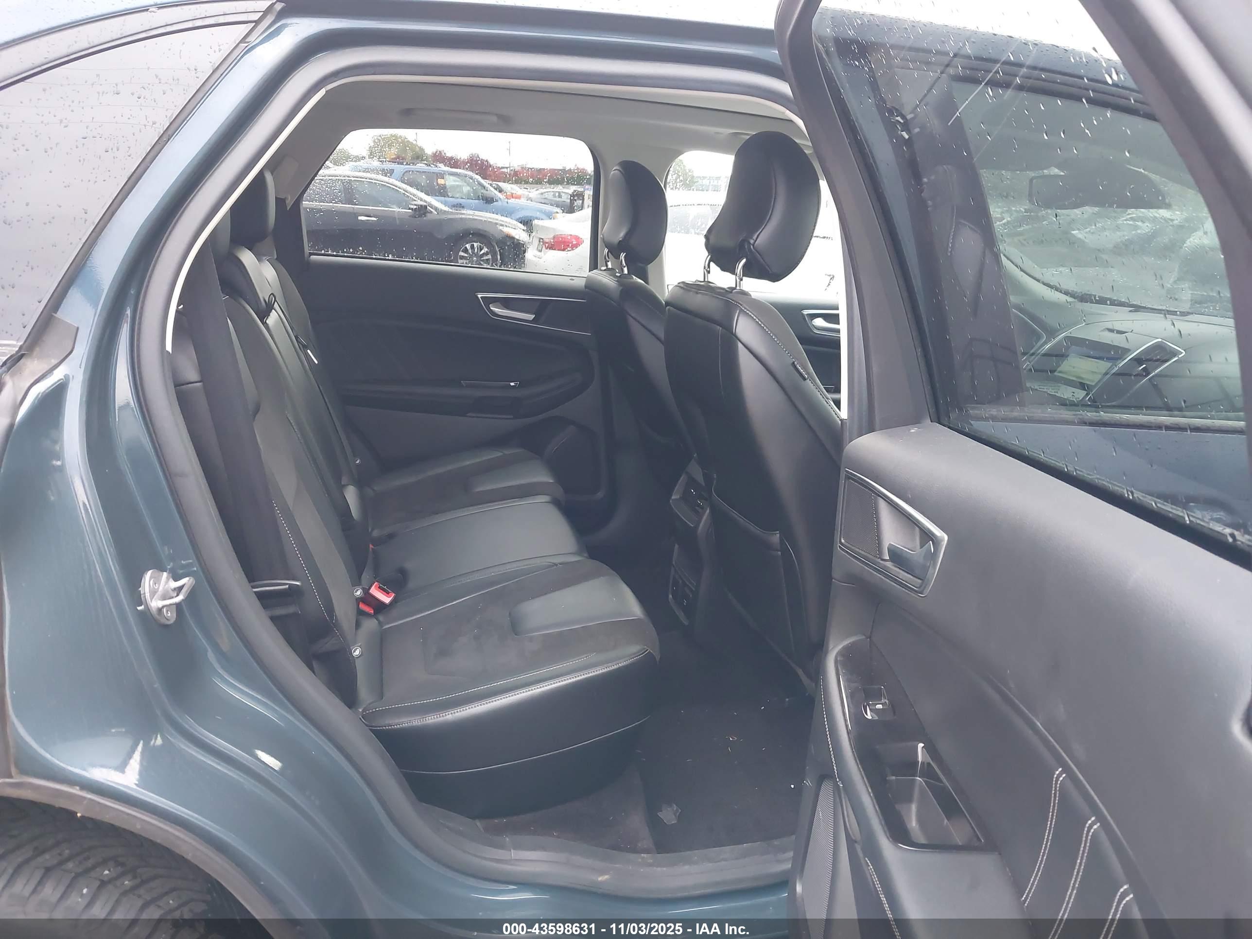 FORD EDGE image 8