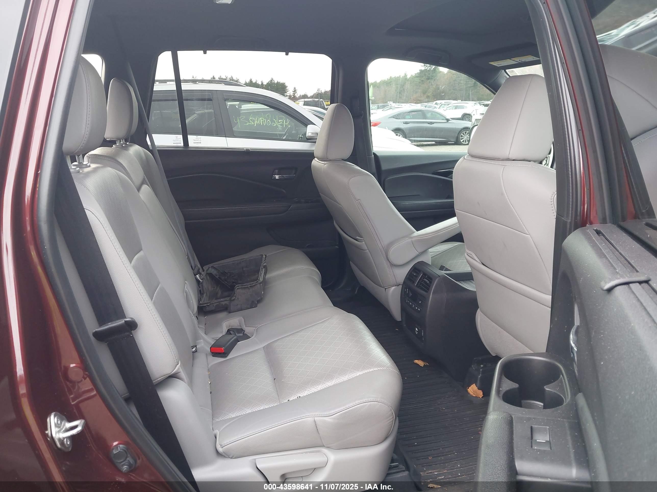 HONDA PASSPORT image 8