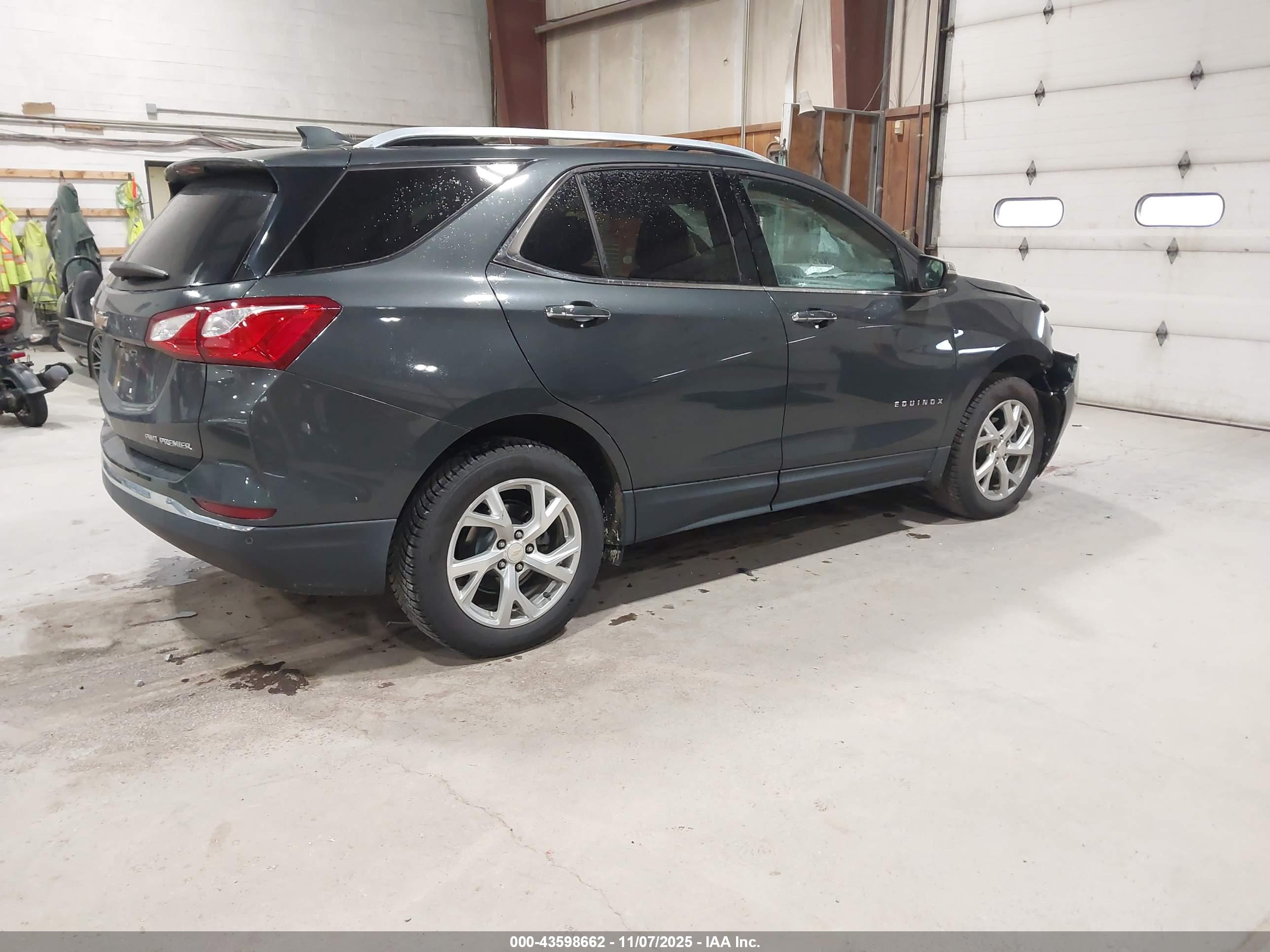 CHEVROLET EQUINOX image 4