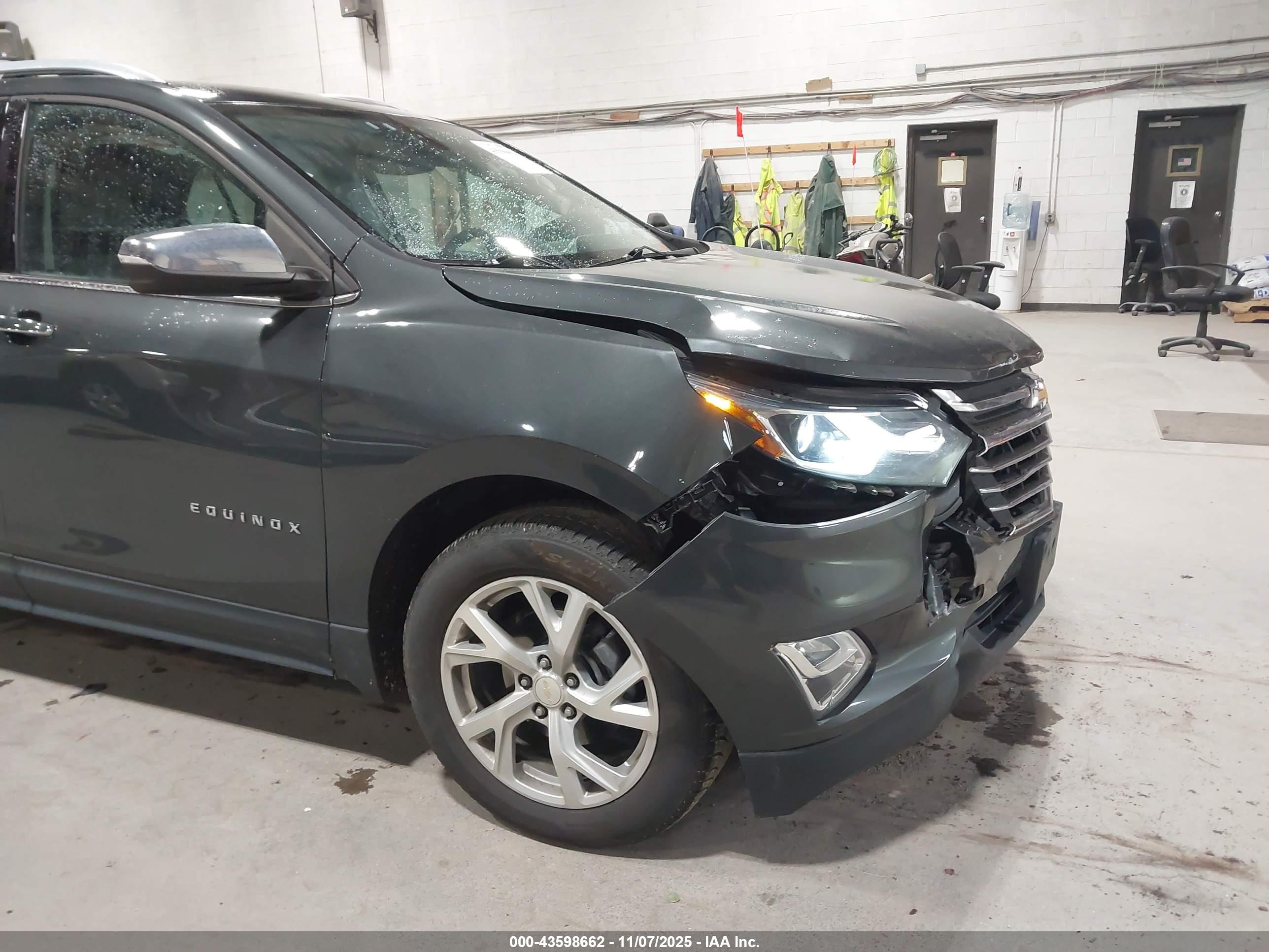 CHEVROLET EQUINOX image 6