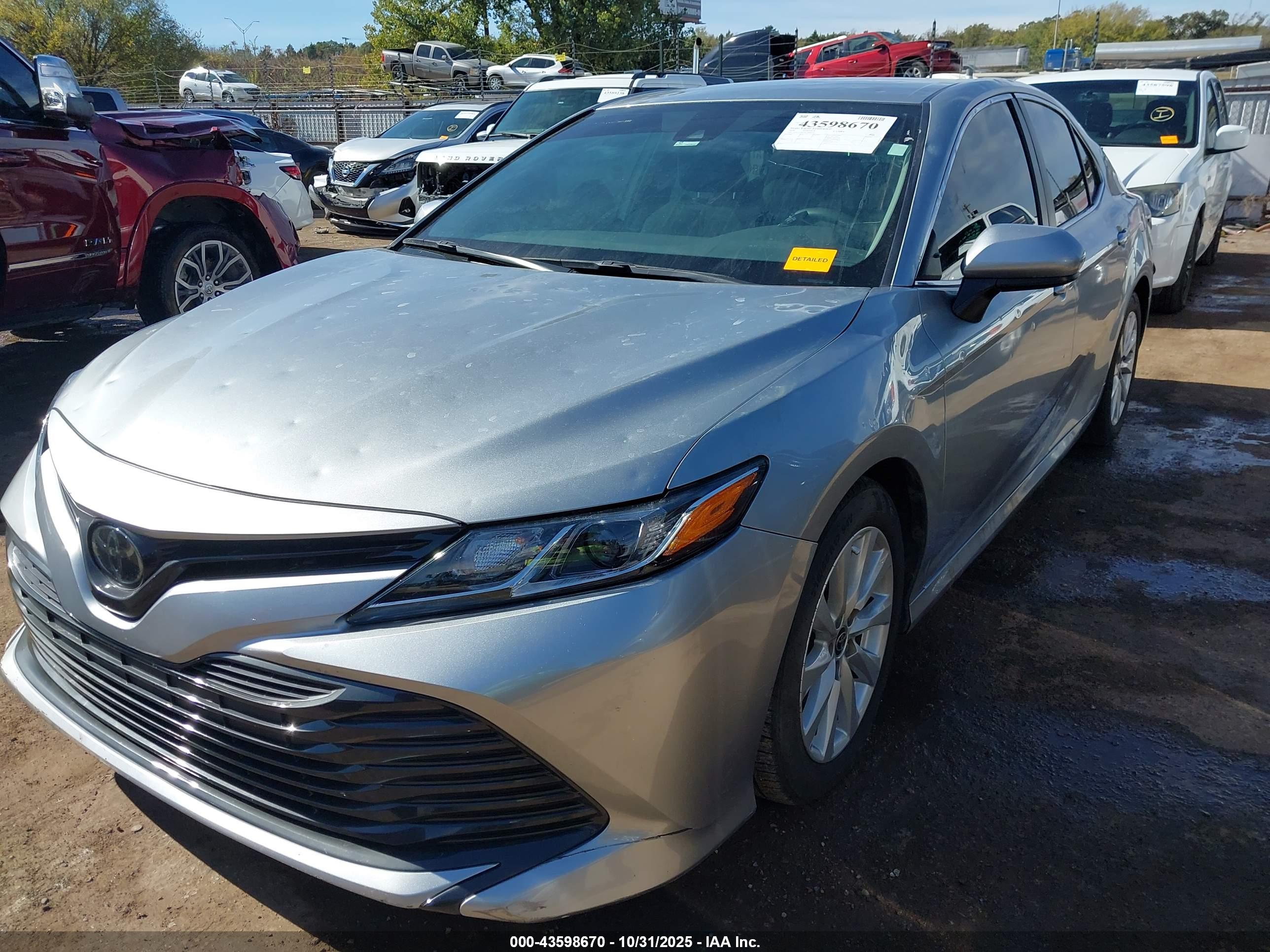 TOYOTA CAMRY image 6