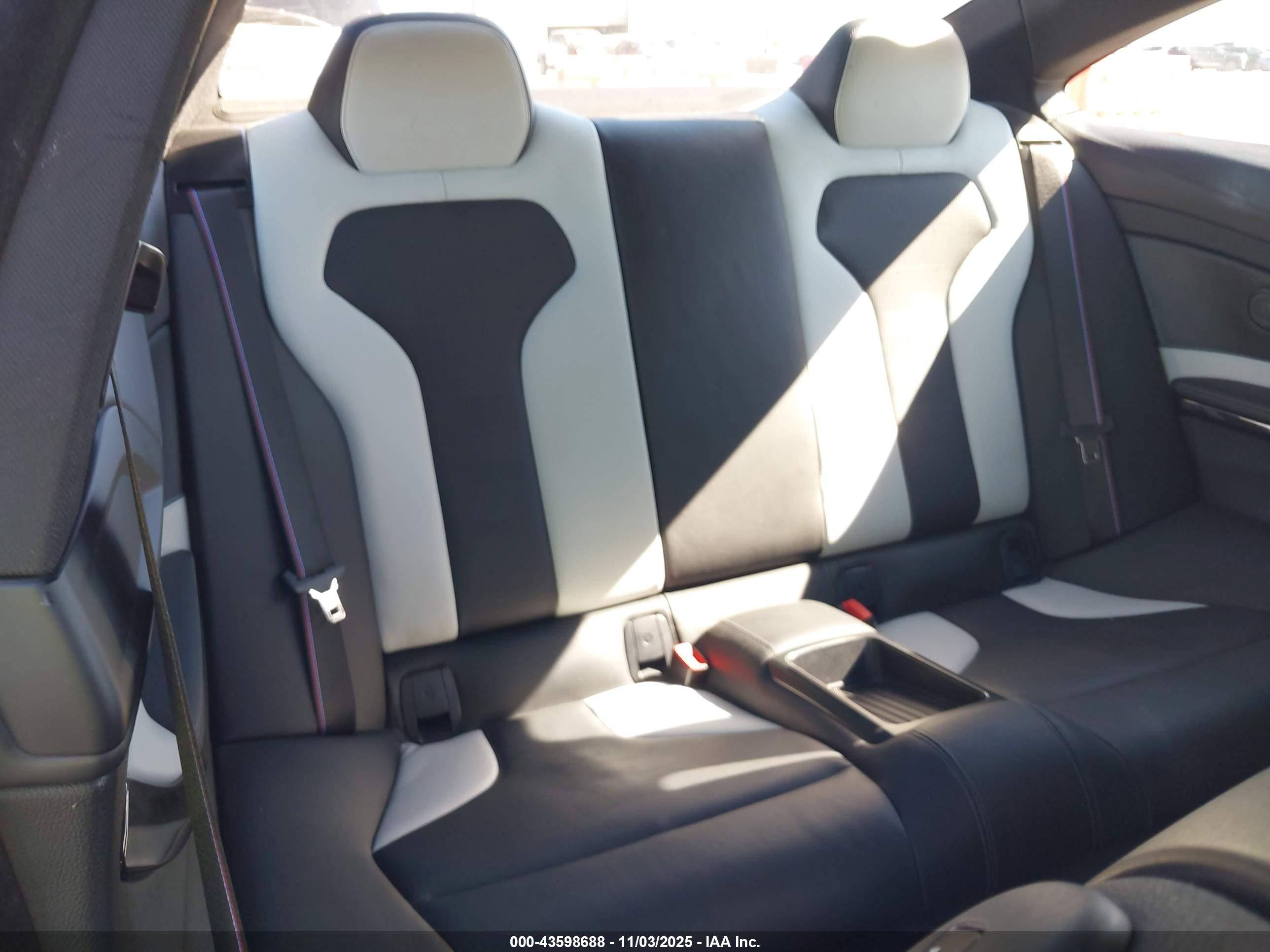 BMW M4 image 8