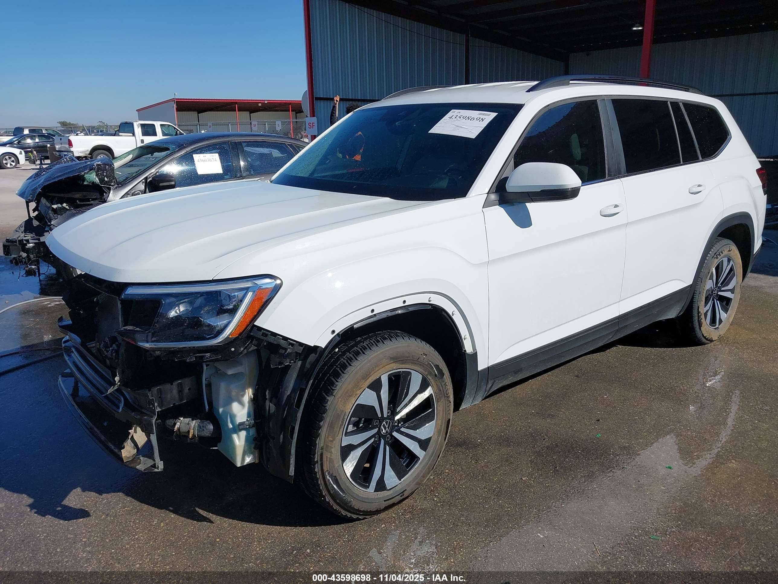 VOLKSWAGEN ATLAS image 2