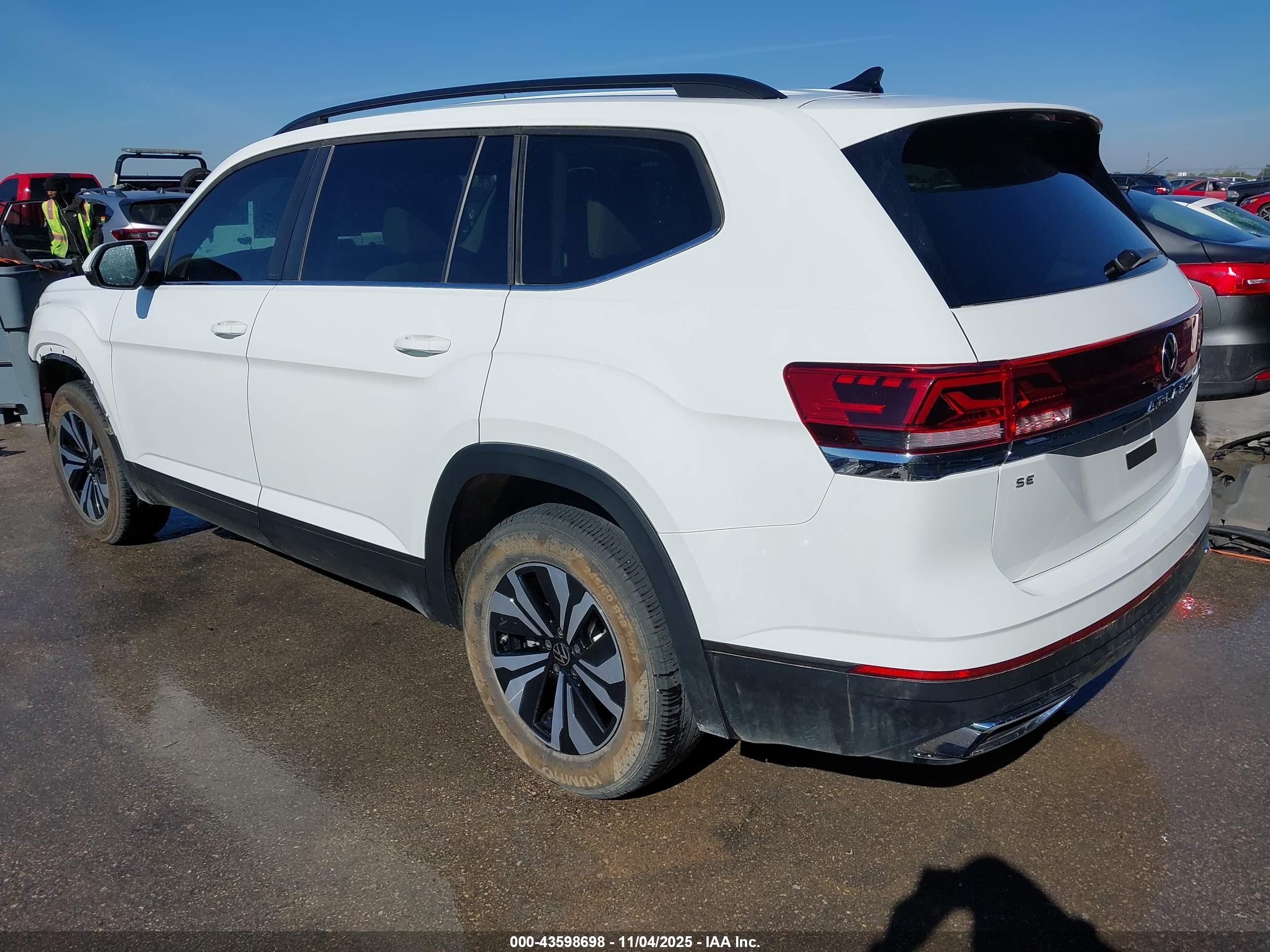 VOLKSWAGEN ATLAS image 3