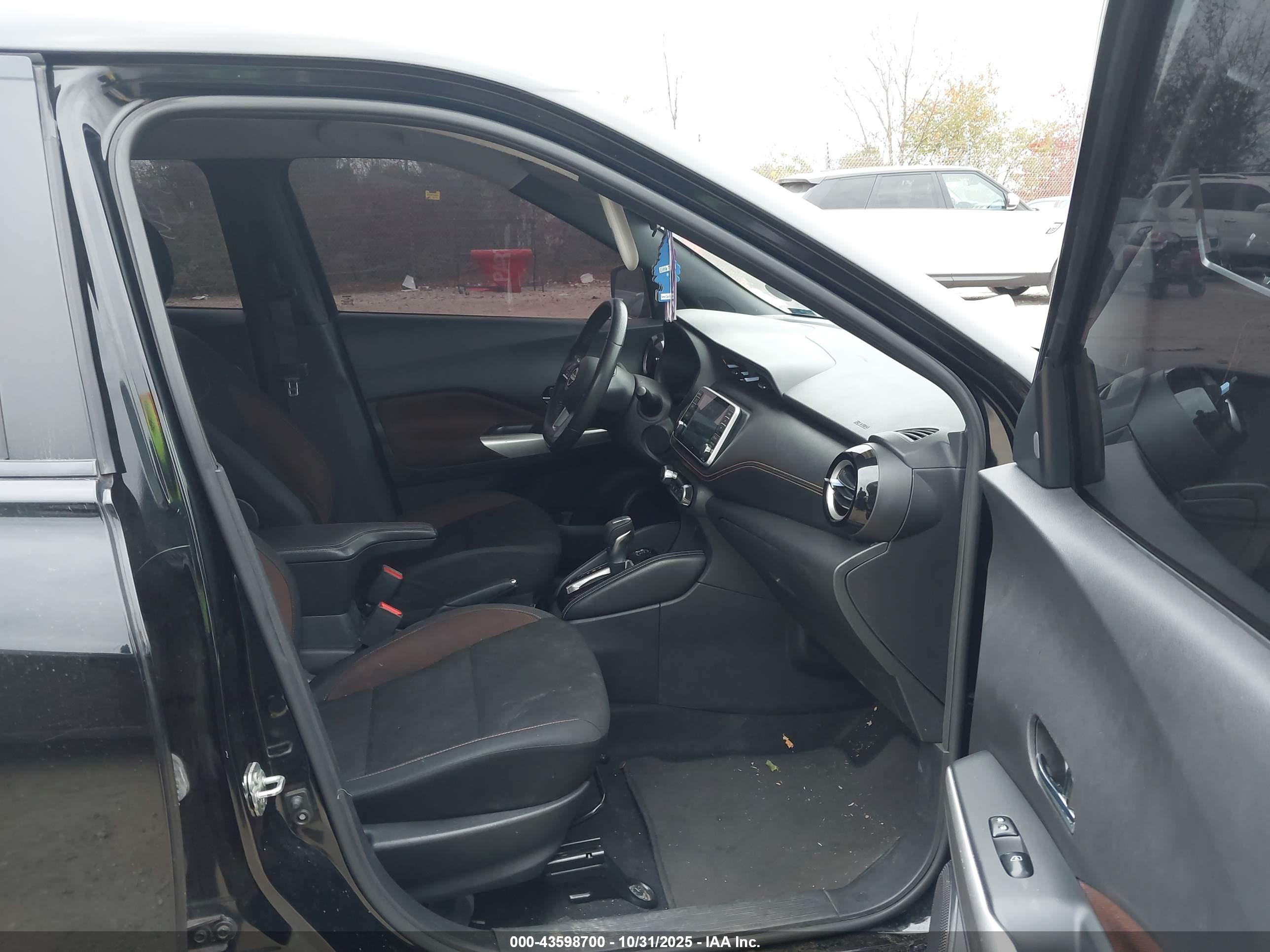 NISSAN KICKS image 5