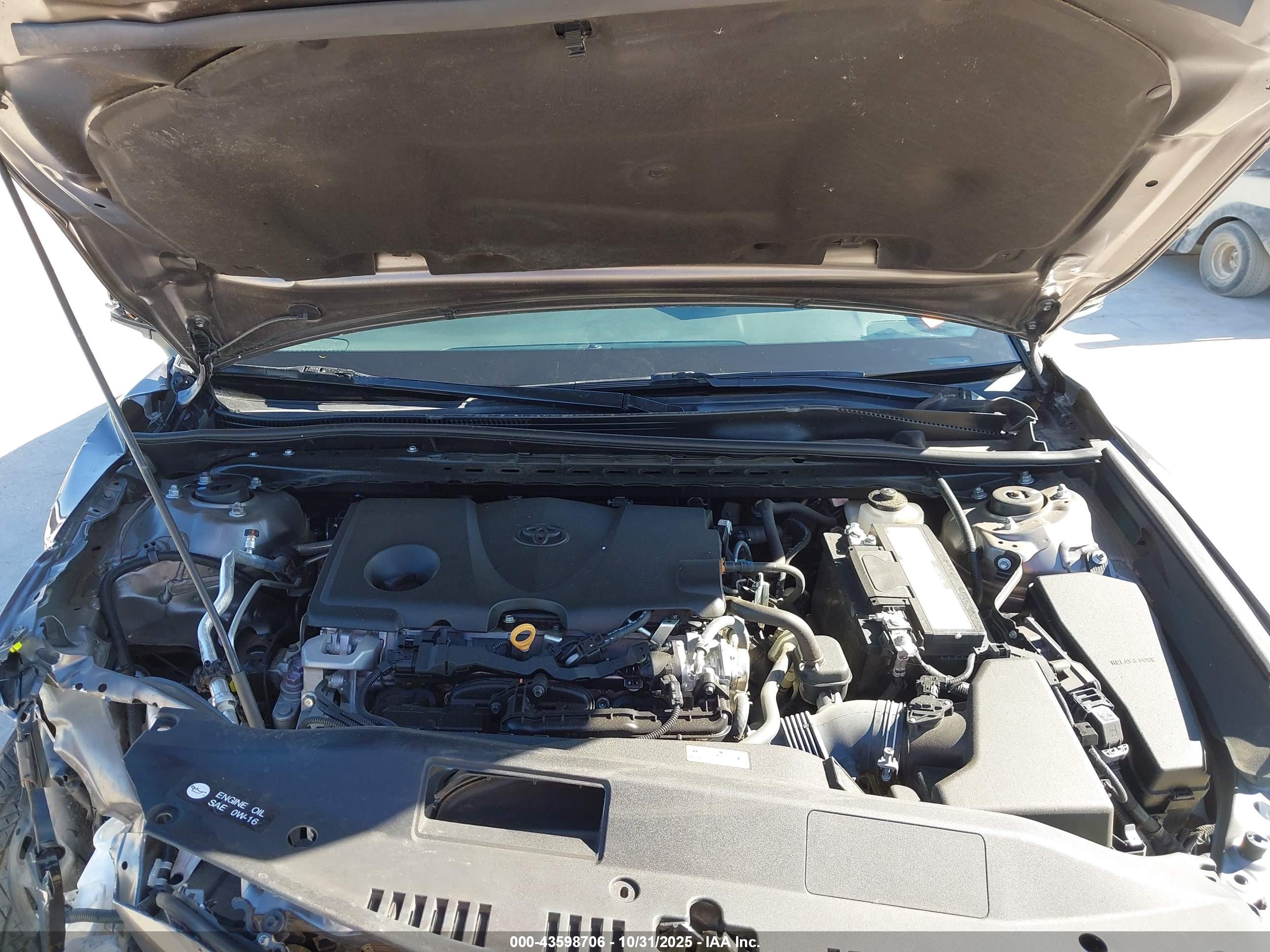 TOYOTA CAMRY image 10