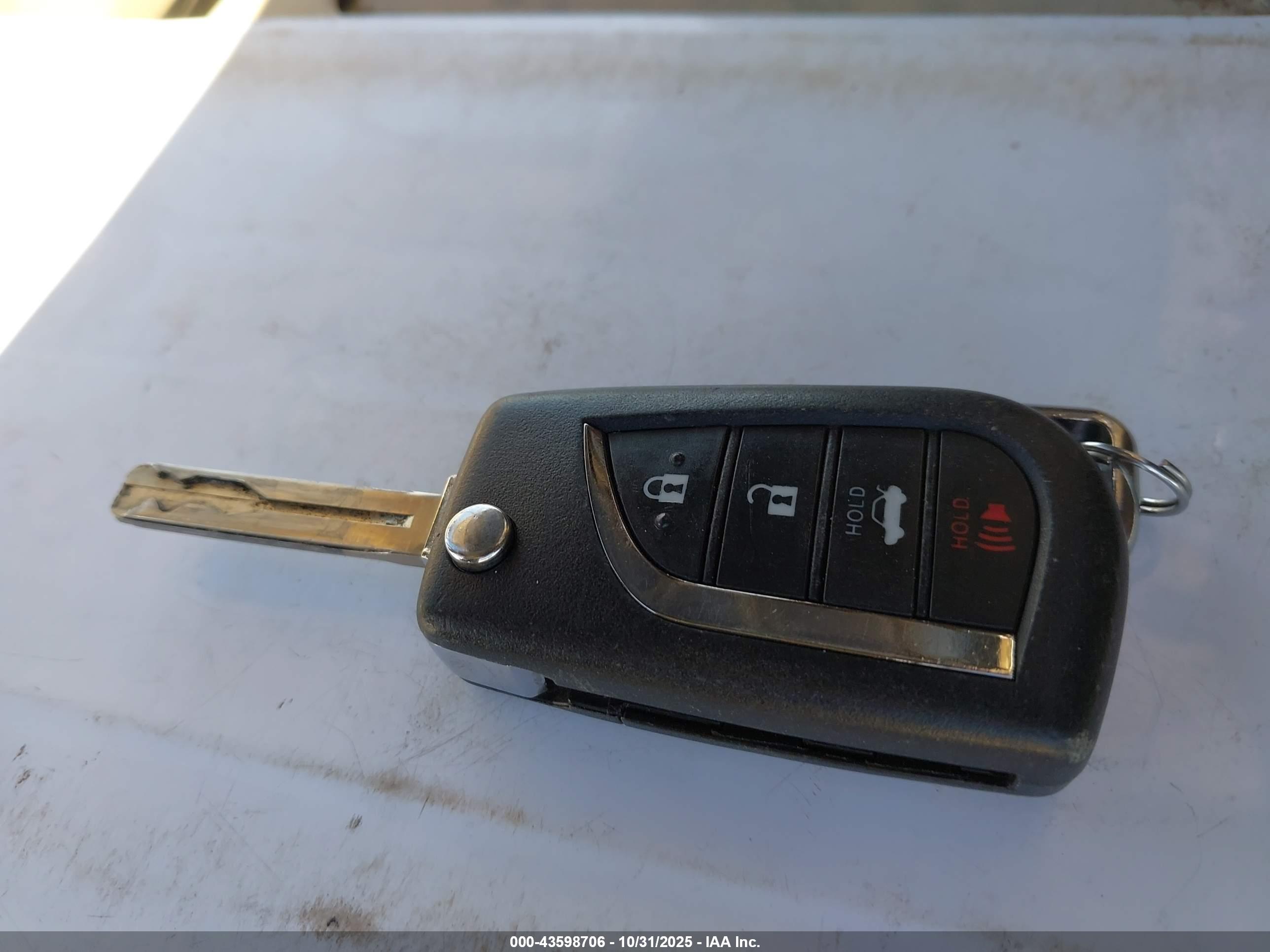TOYOTA CAMRY image 11
