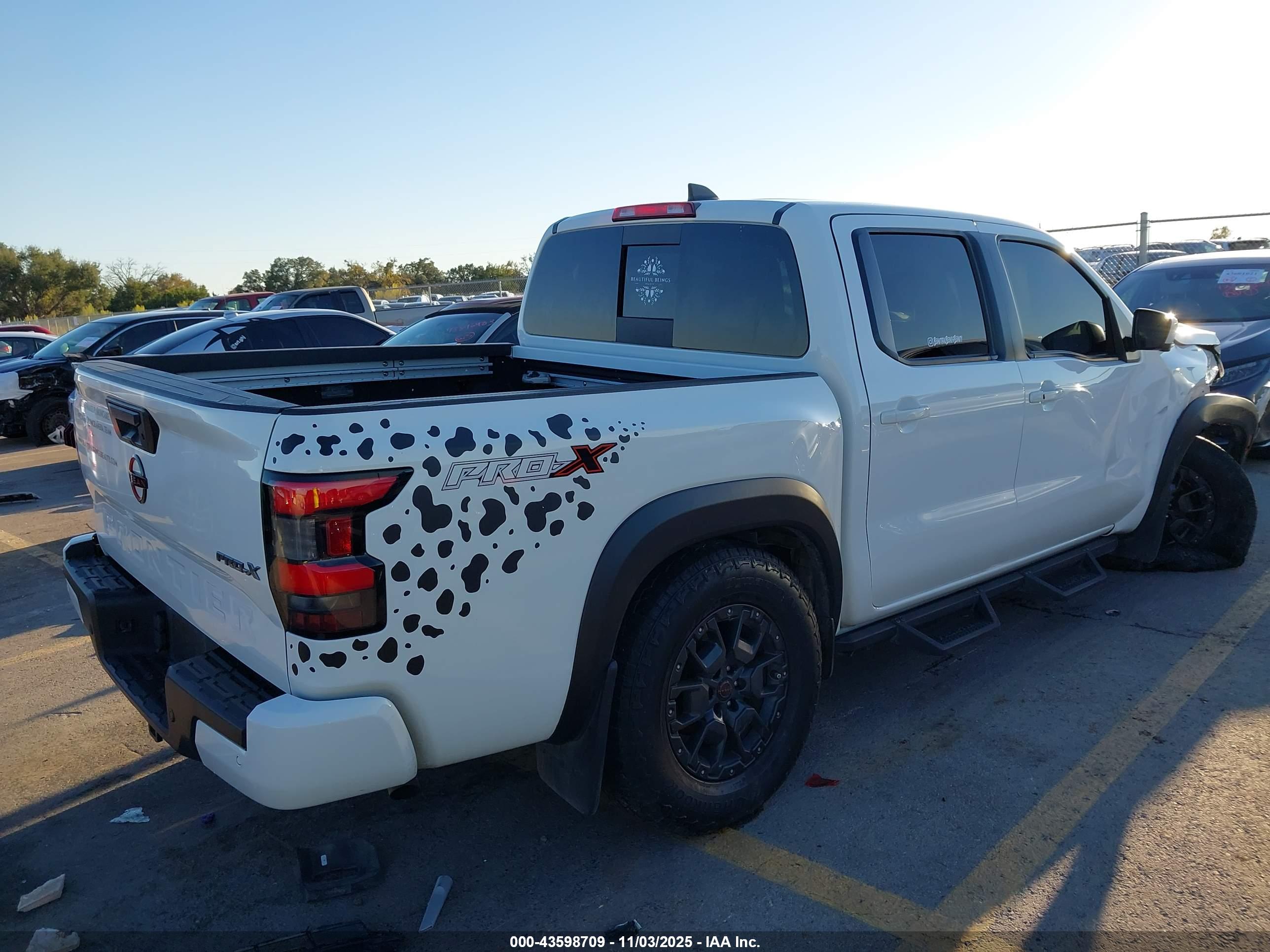 NISSAN FRONTIER image 4