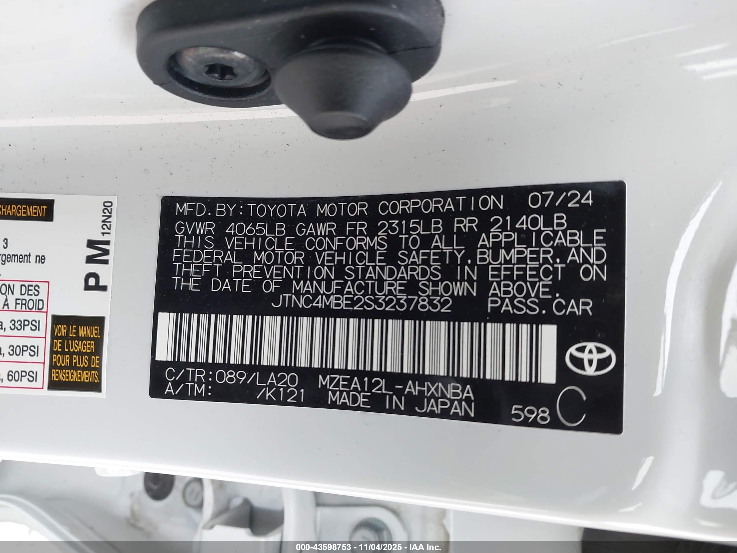 TOYOTA COROLLA image 9