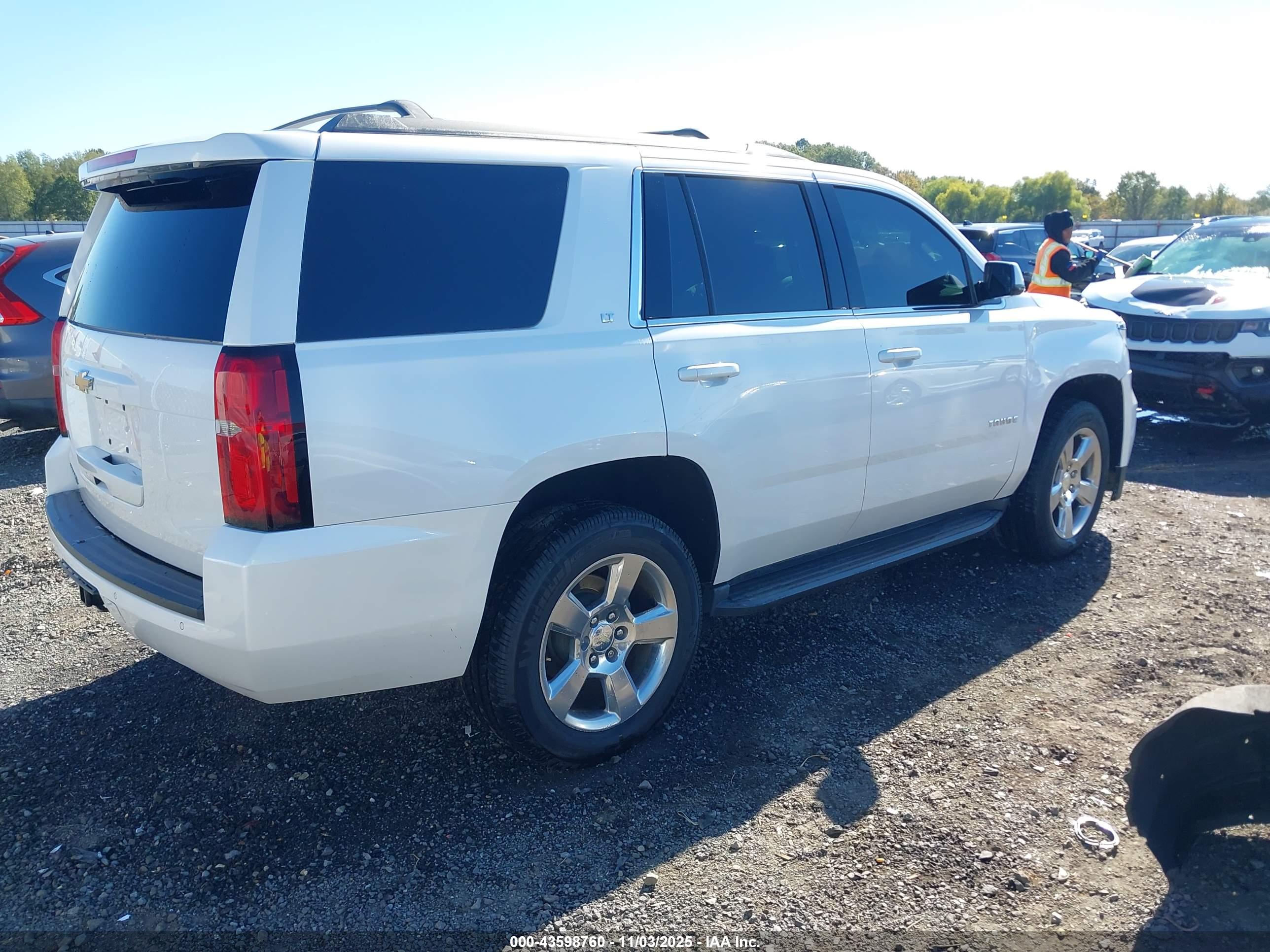 CHEVROLET TAHOE image 4