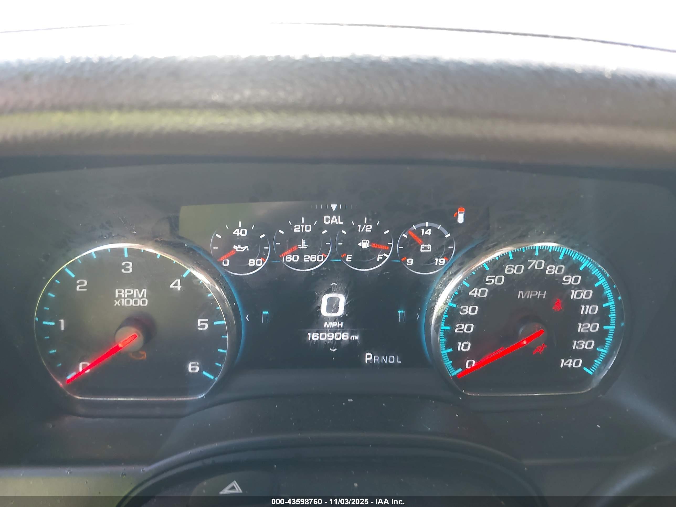 CHEVROLET TAHOE image 7
