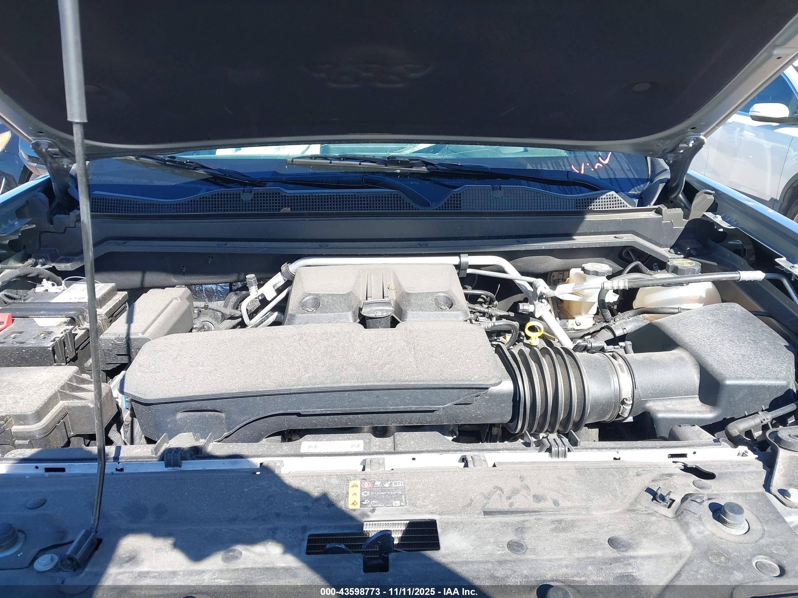 CHEVROLET COLORADO image 10