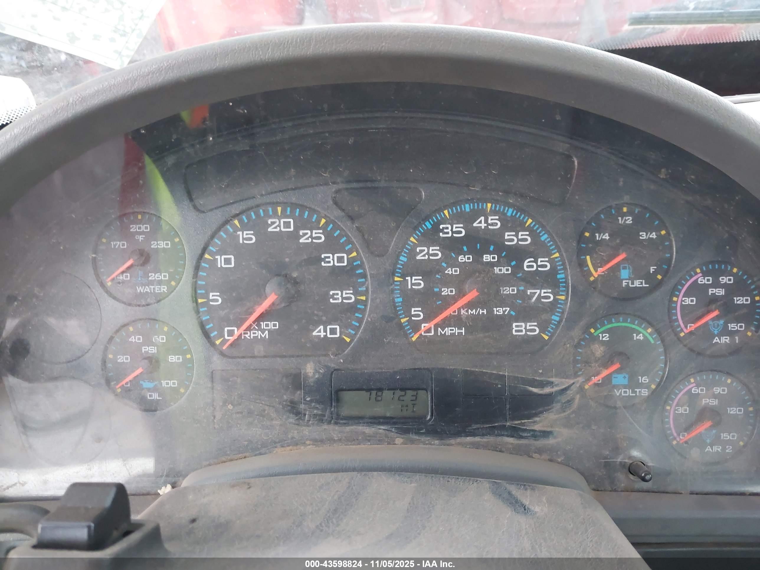 INTERNATIONAL 8000 image 6
