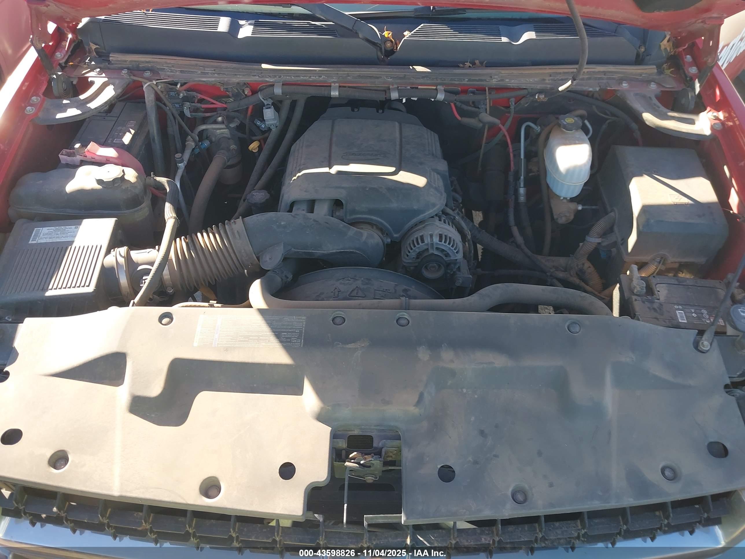 CHEVROLET SILVERADO image 10