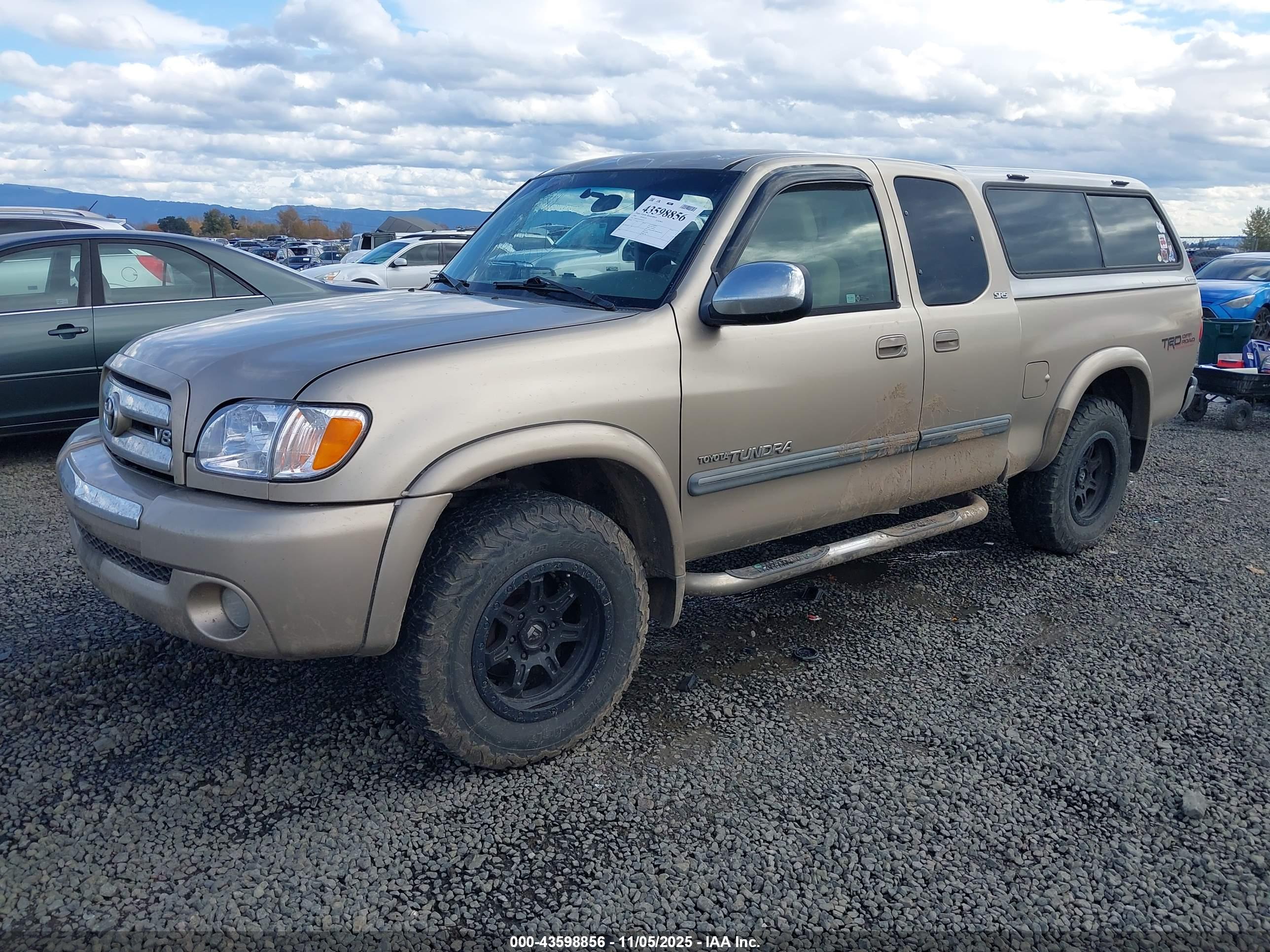 TOYOTA TUNDRA image 2