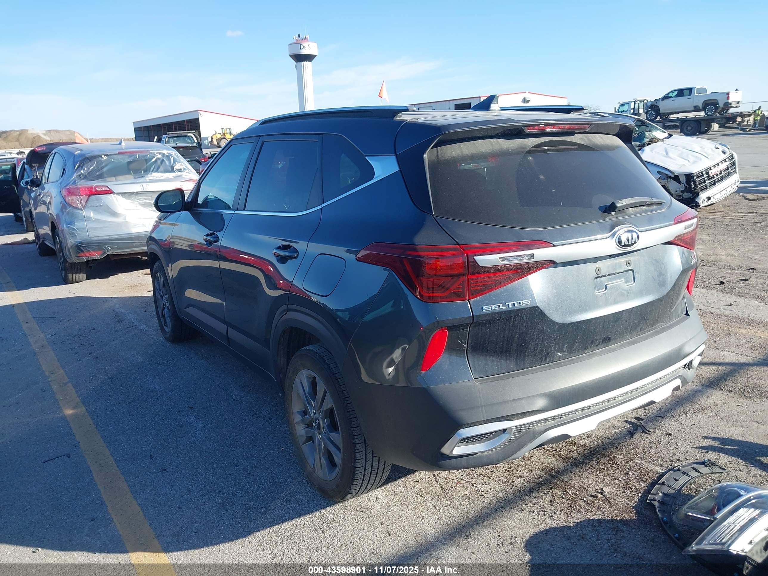 KIA SELTOS image 3
