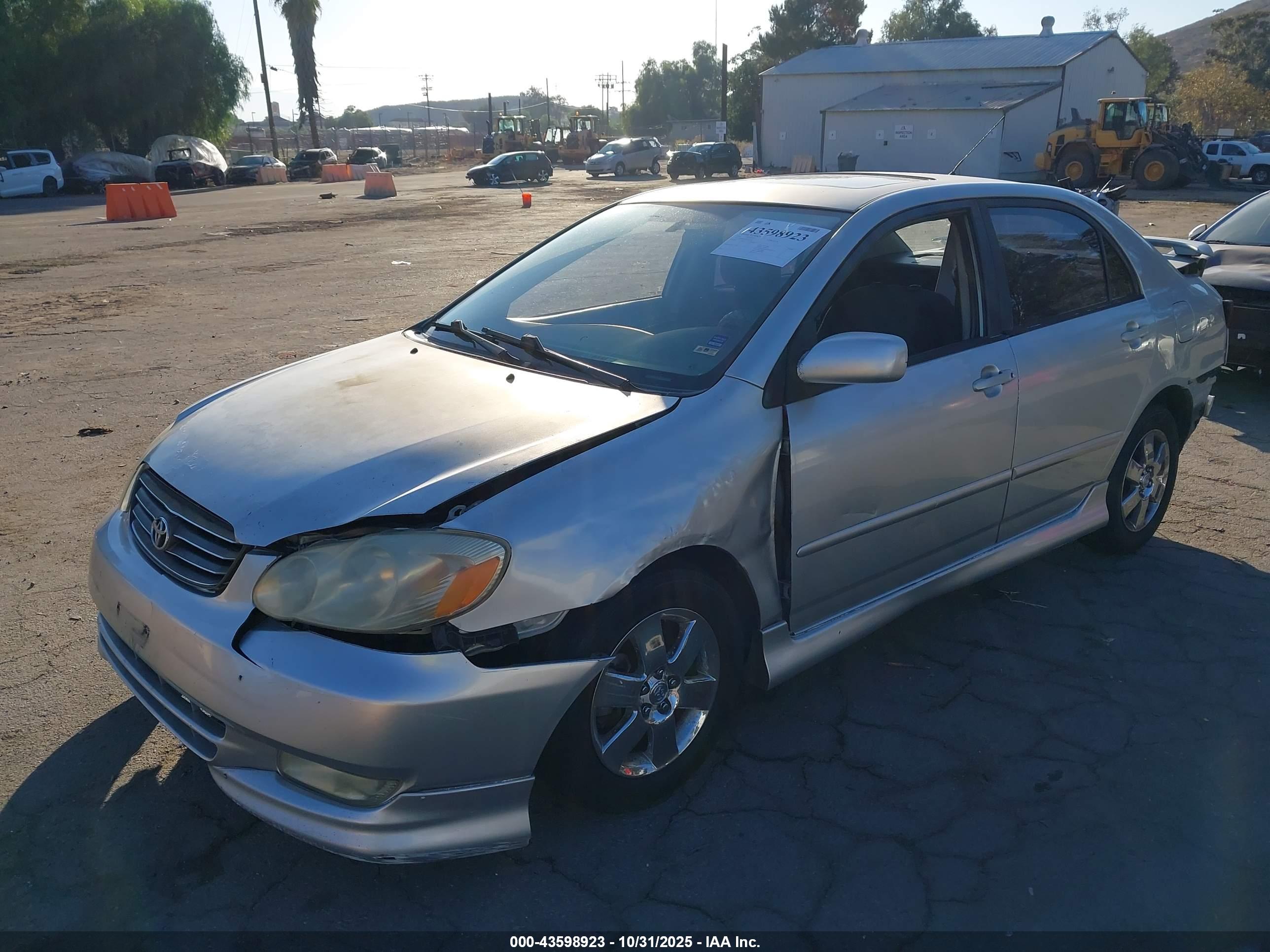 TOYOTA COROLLA image 2