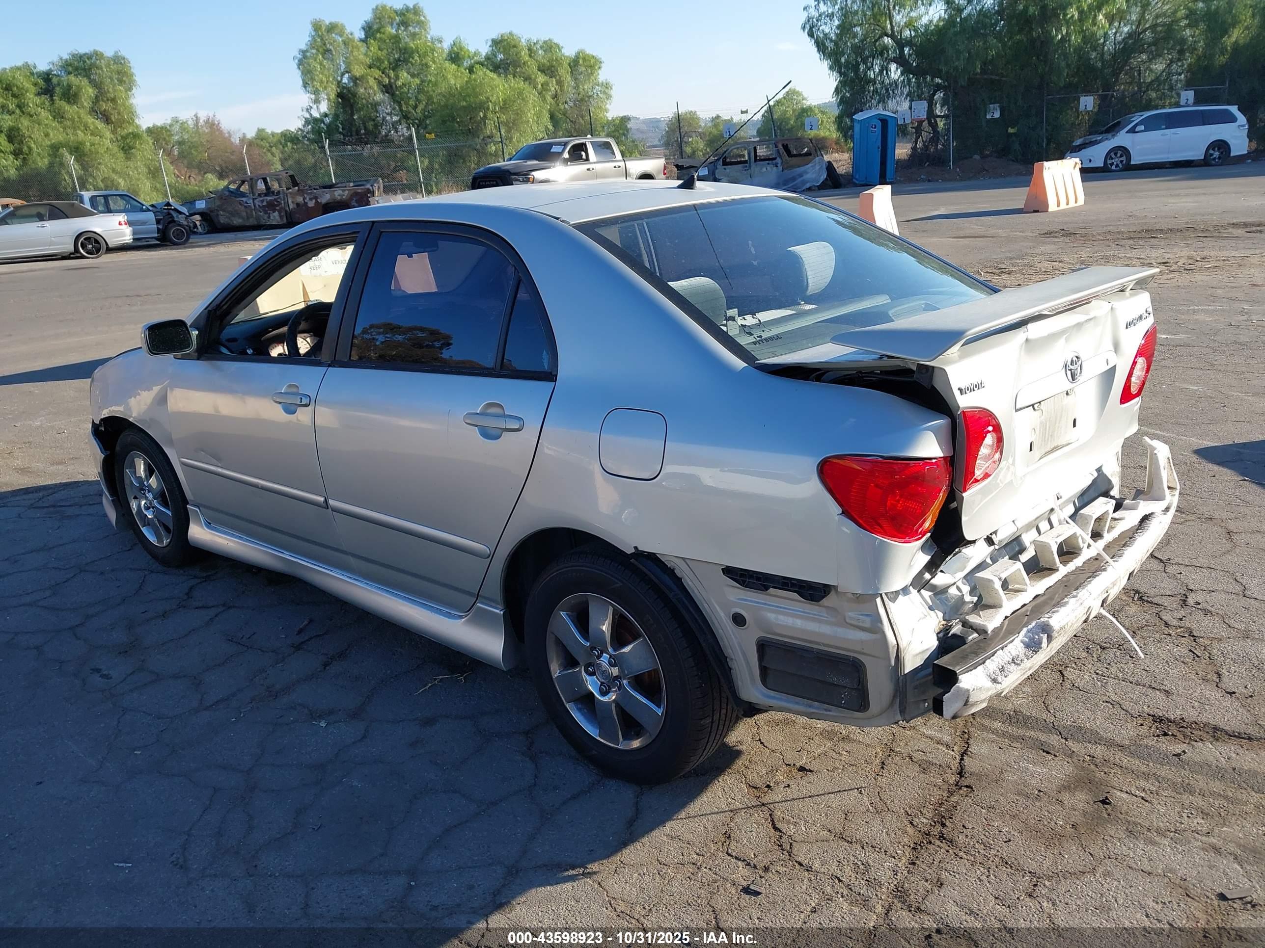 TOYOTA COROLLA image 3