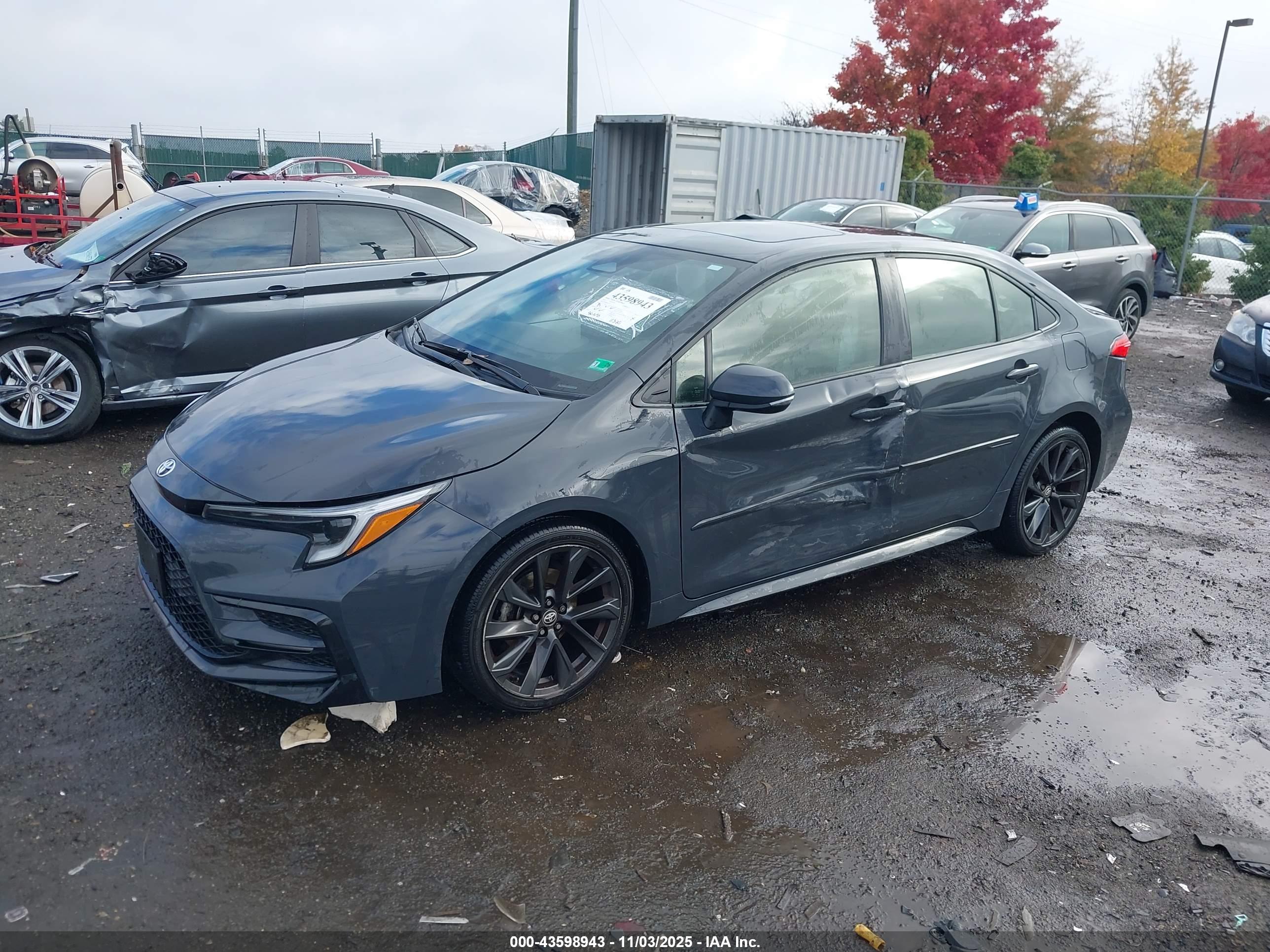 TOYOTA COROLLA image 2