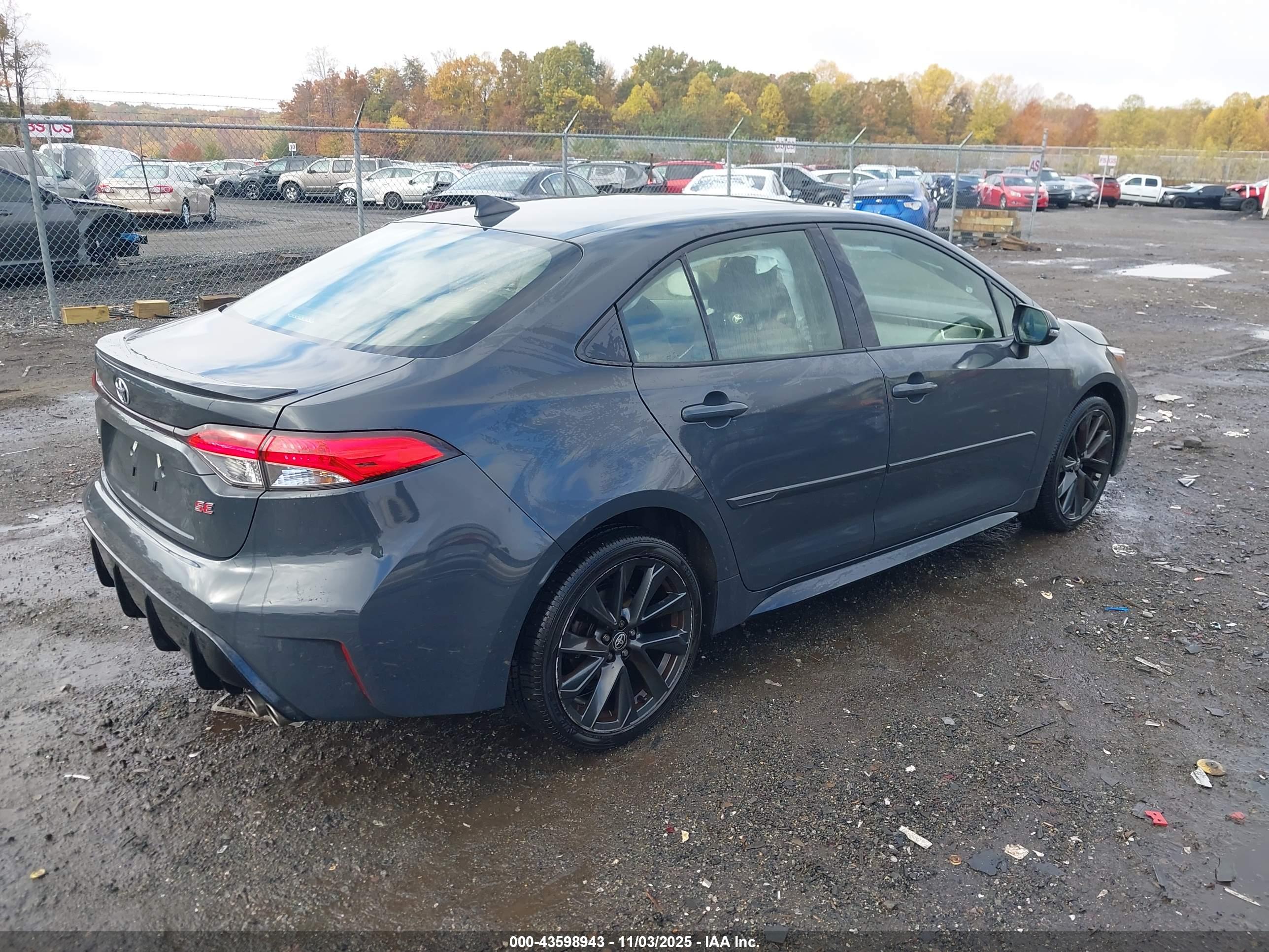 TOYOTA COROLLA image 4