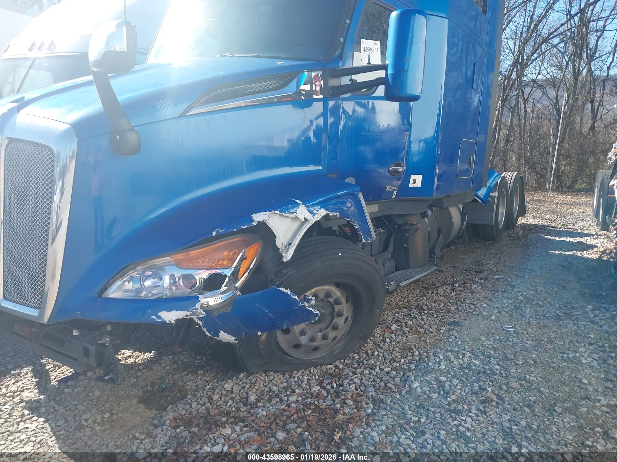 KENWORTH T680 image 2
