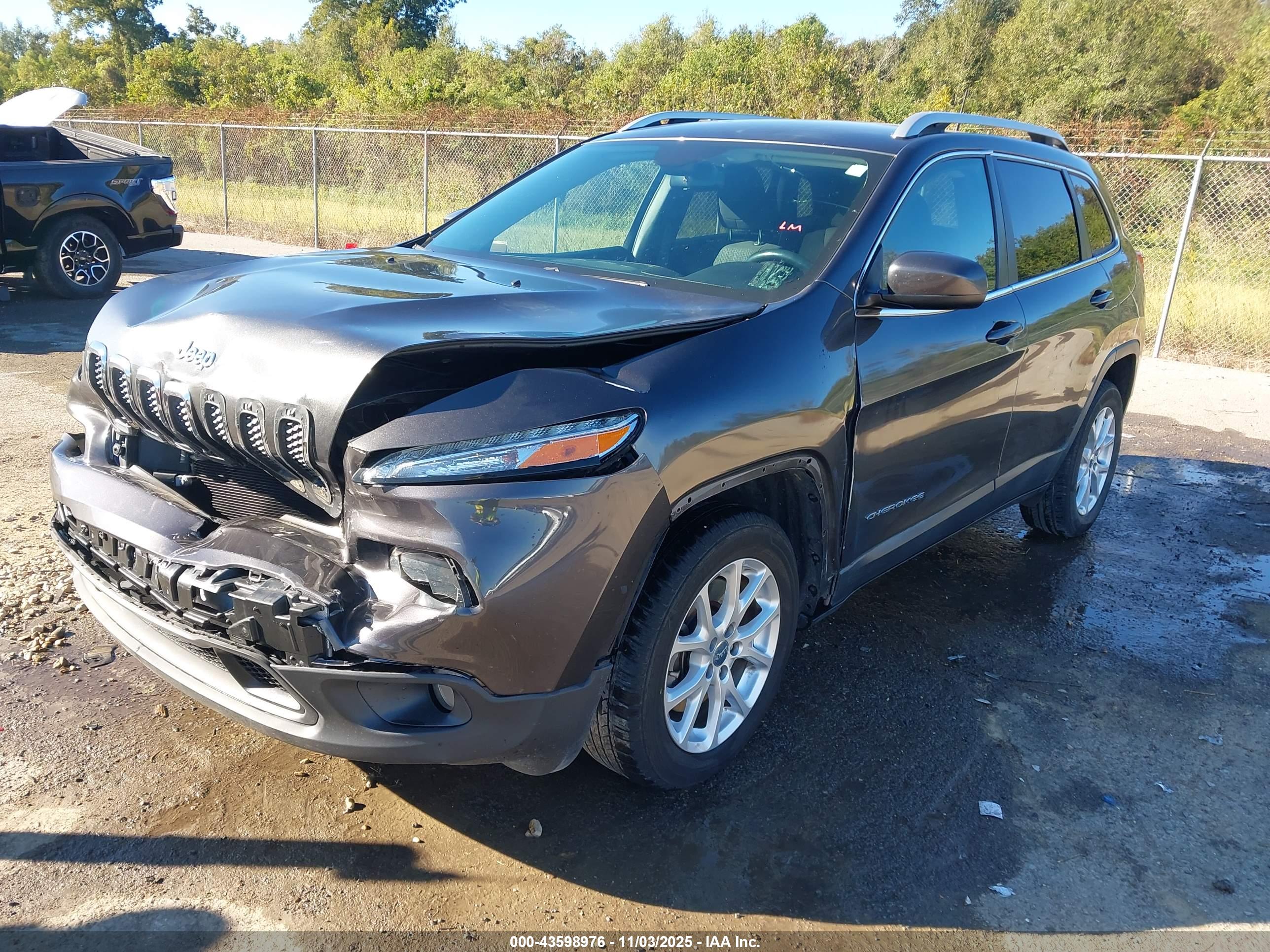JEEP CHEROKEE image 2