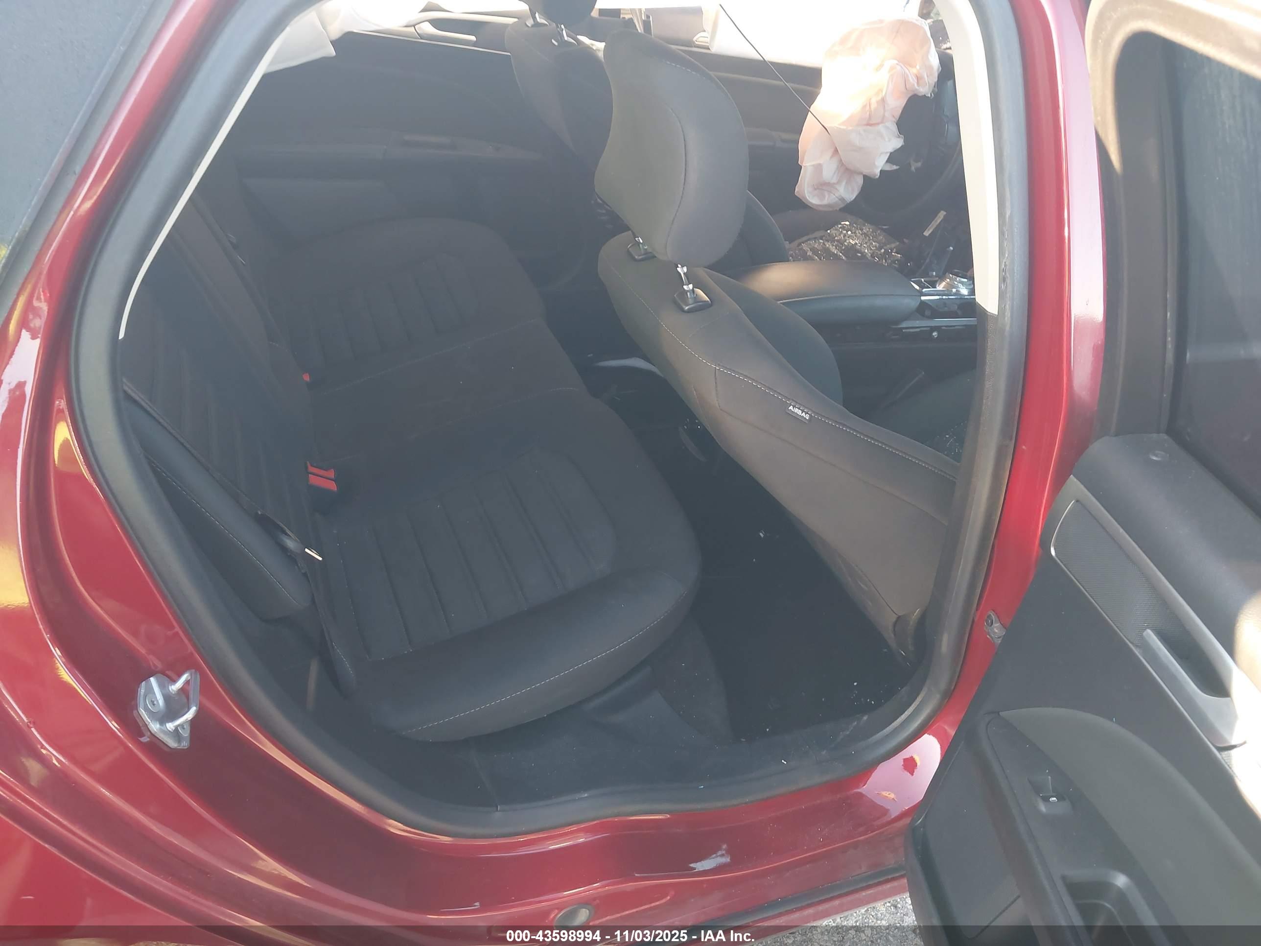 FORD FUSION image 8