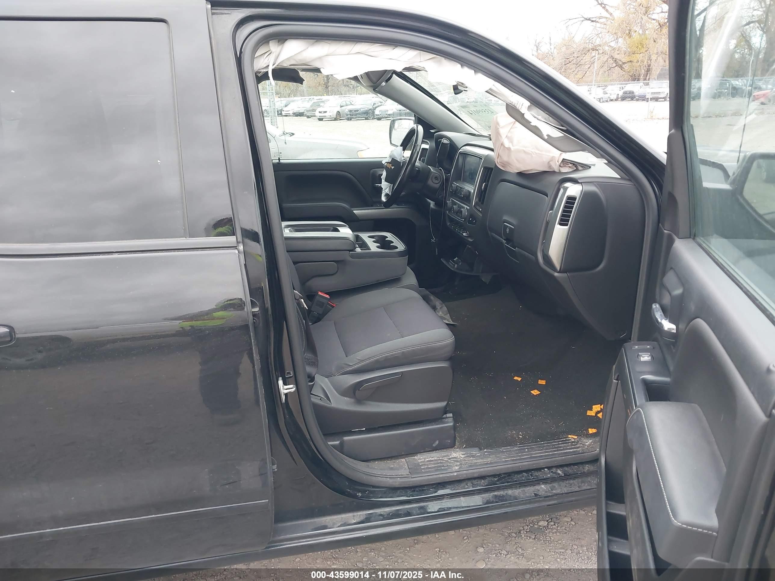 CHEVROLET SILVERADO image 5