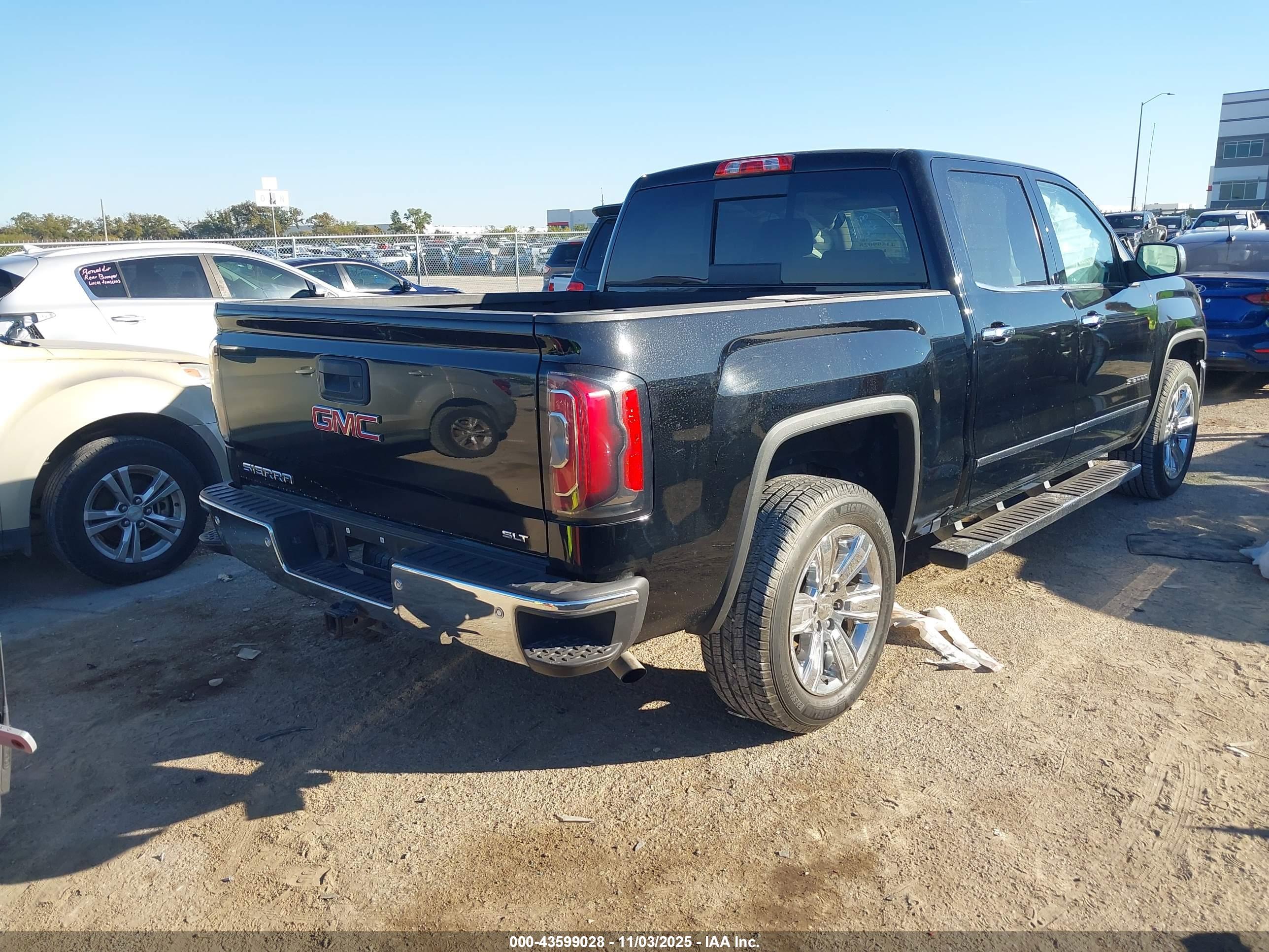 GMC SIERRA image 4