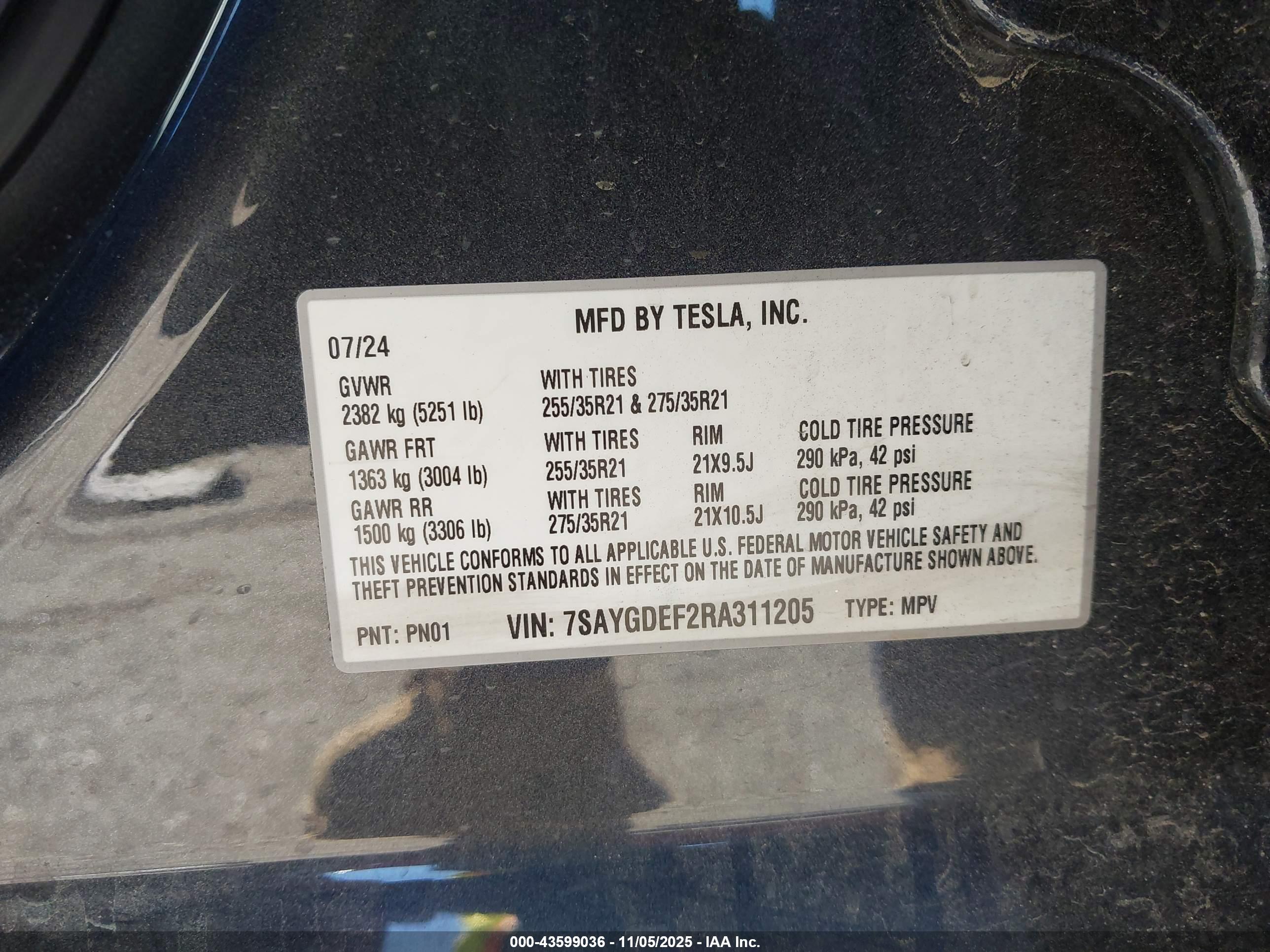 TESLA MODEL image 9