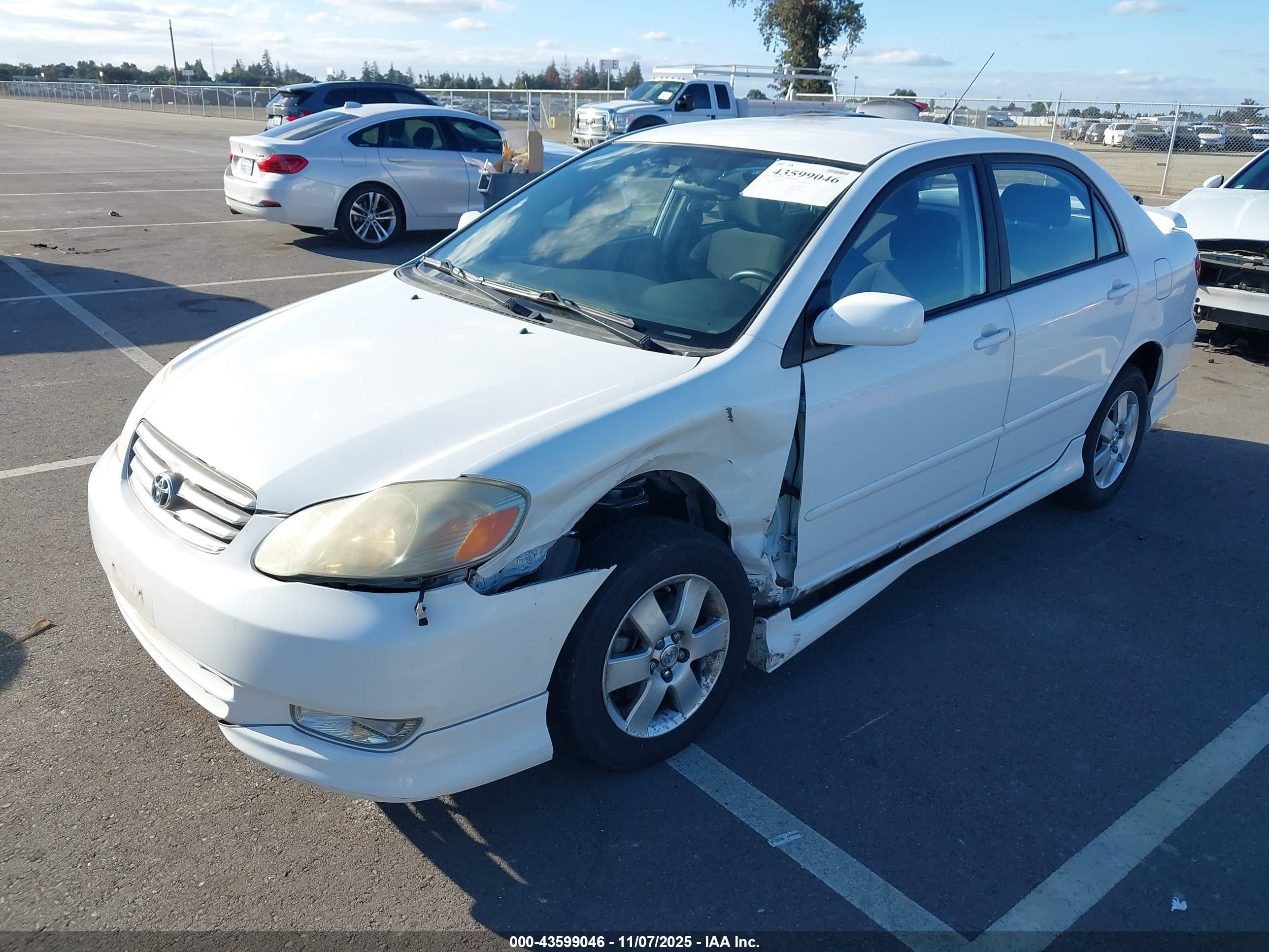 TOYOTA COROLLA image 2