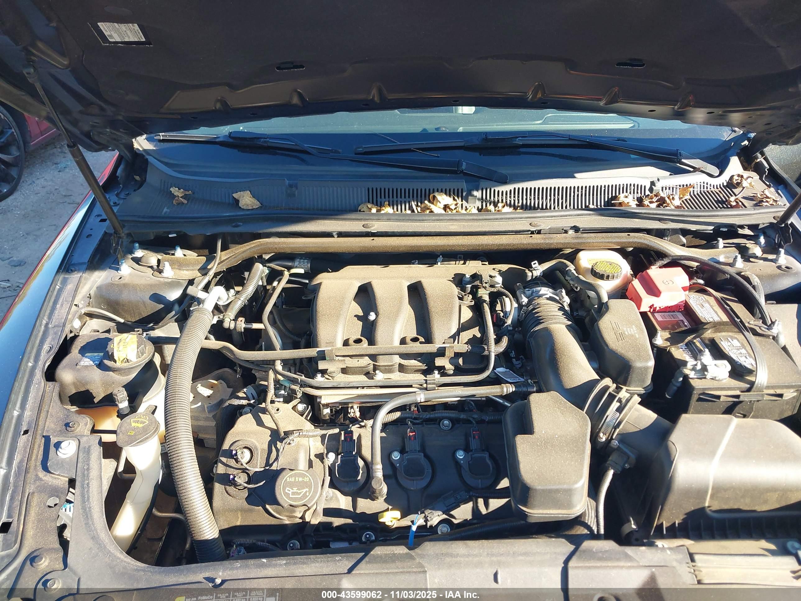 FORD TAURUS image 10