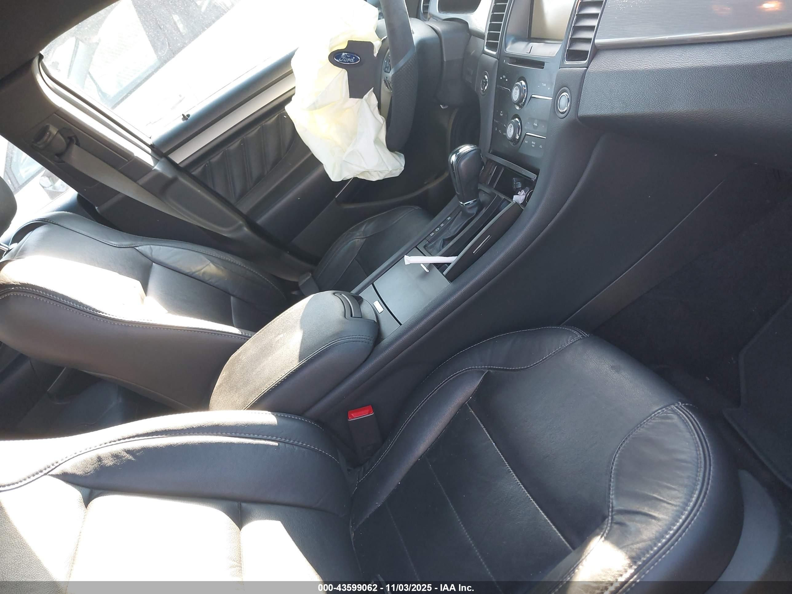 FORD TAURUS image 5