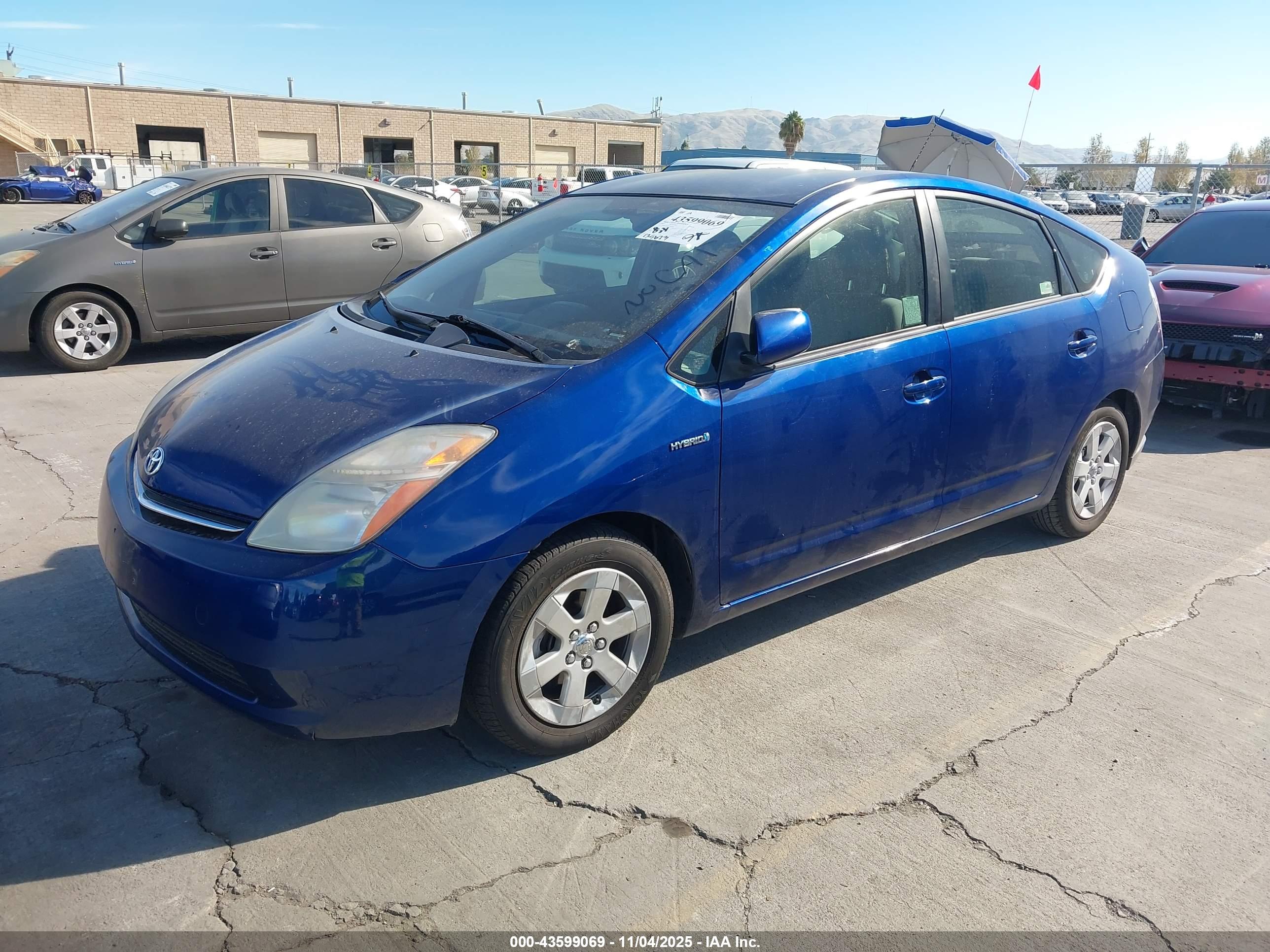 TOYOTA PRIUS image 2